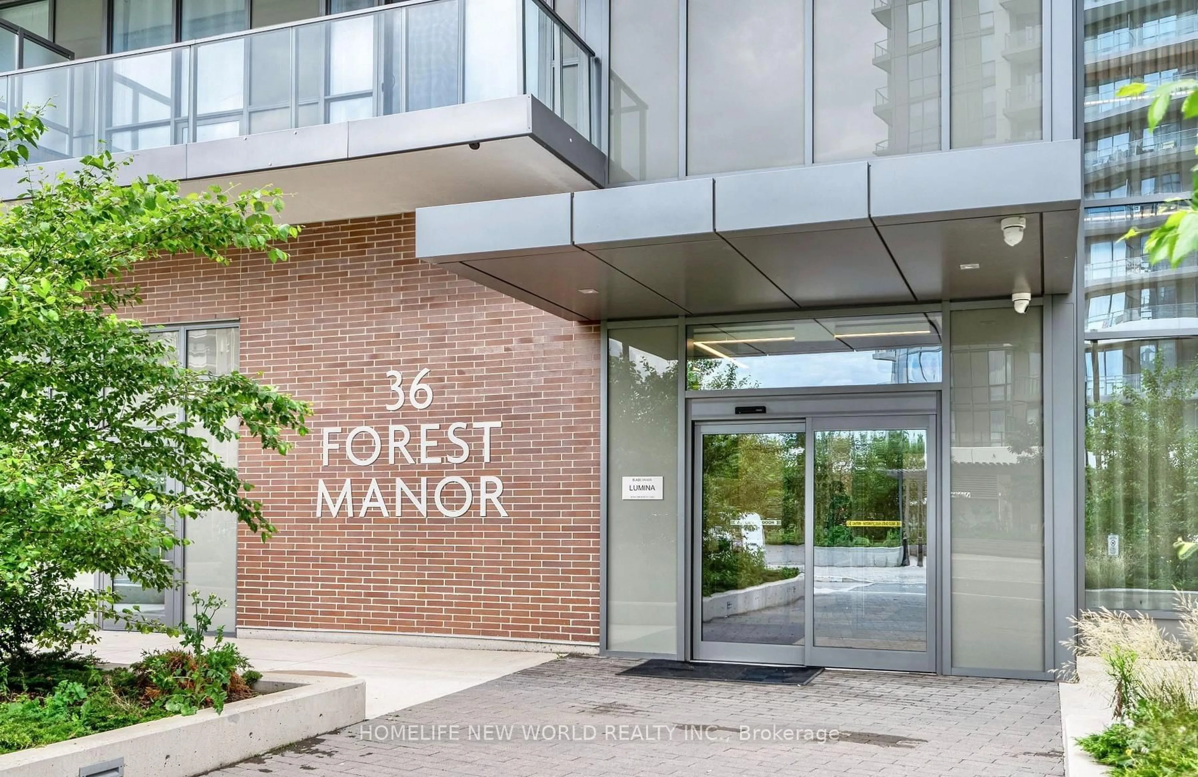 Indoor foyer for 36 Forest Manor Rd #614, Toronto Ontario M2J 1M1