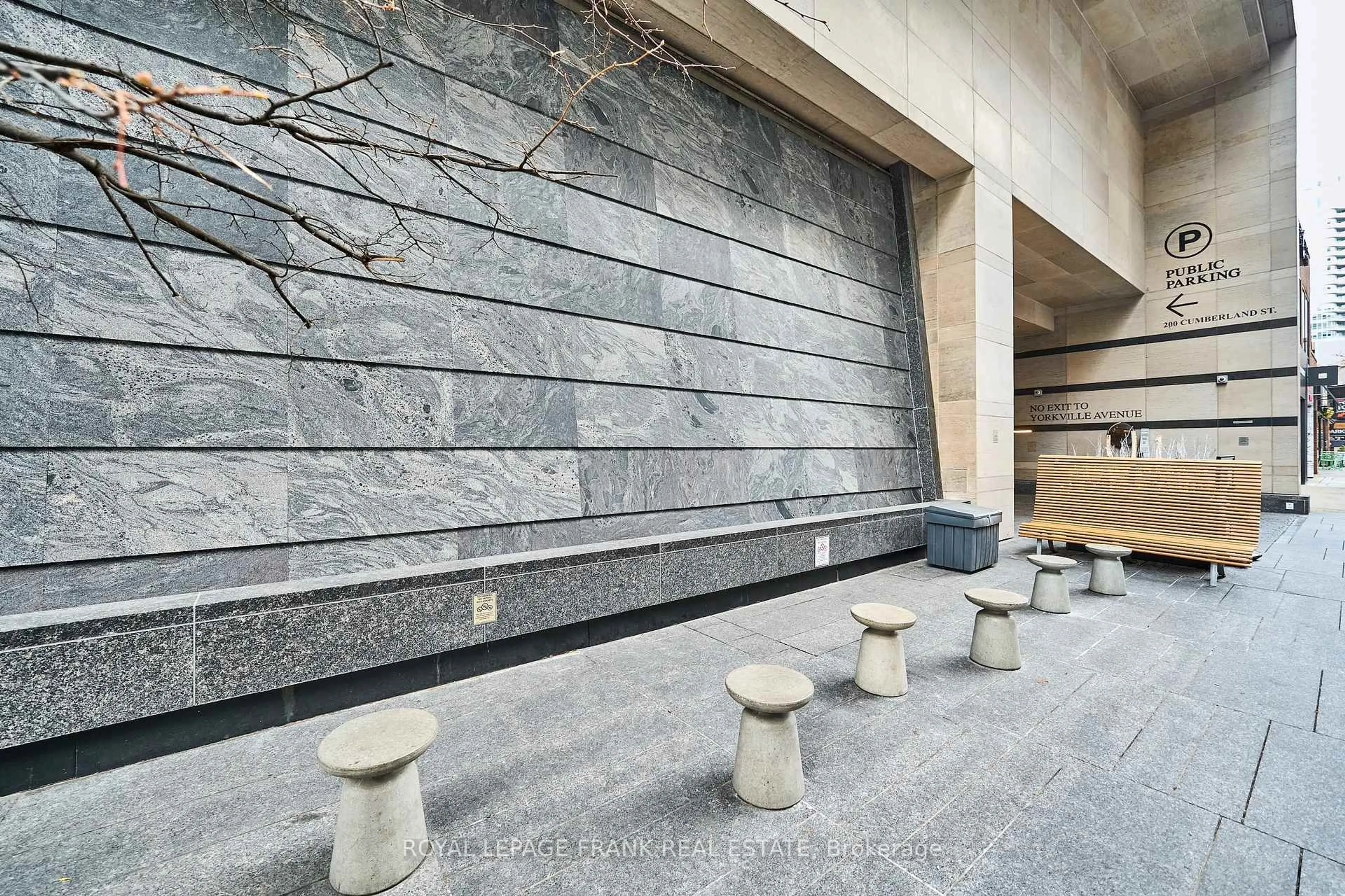 Lobby for 188 Cumberland St #2005, Toronto Ontario M5R 0B6