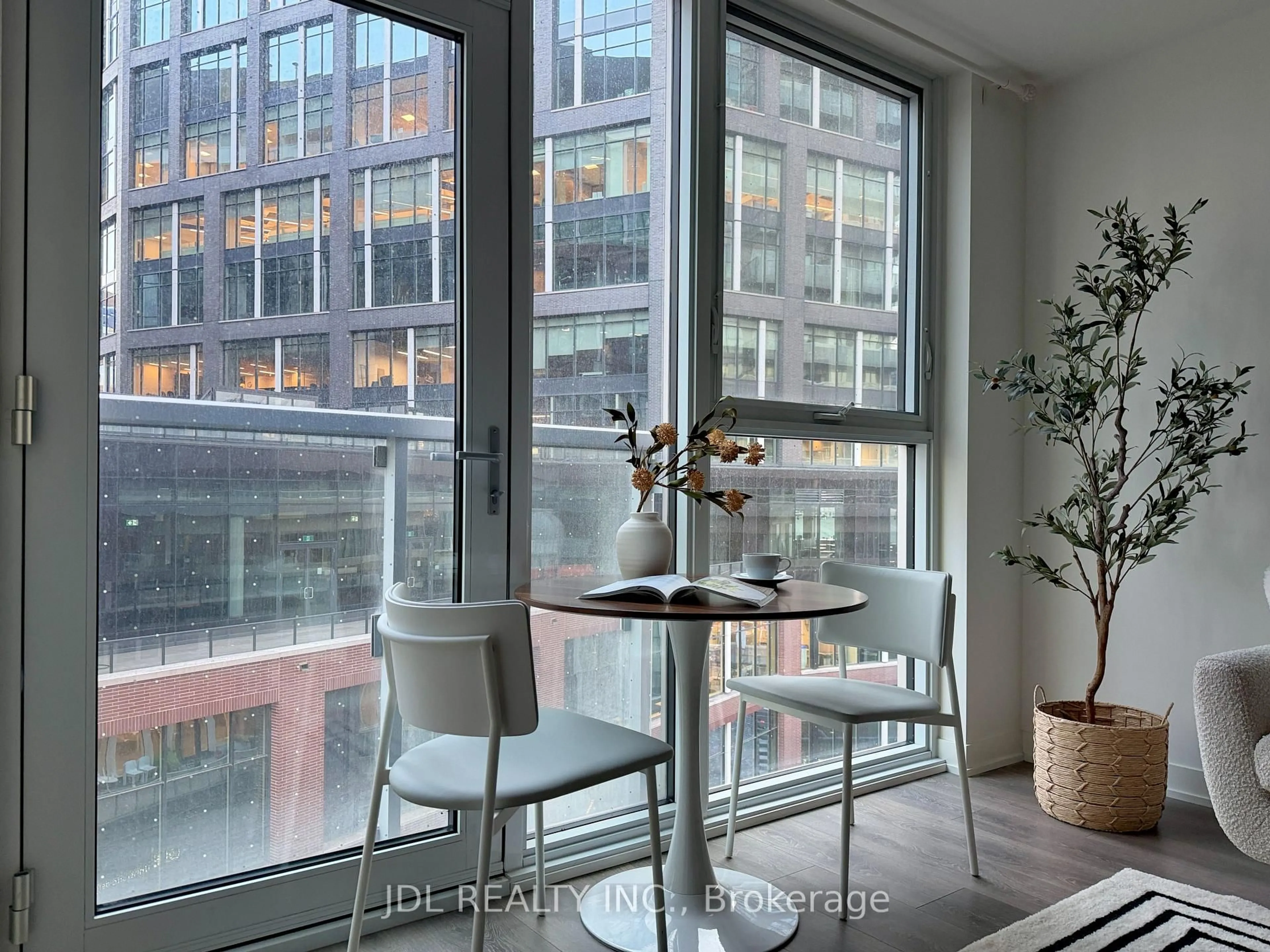 Unknown for 20 richardson St, Toronto Ontario M5A 4J9