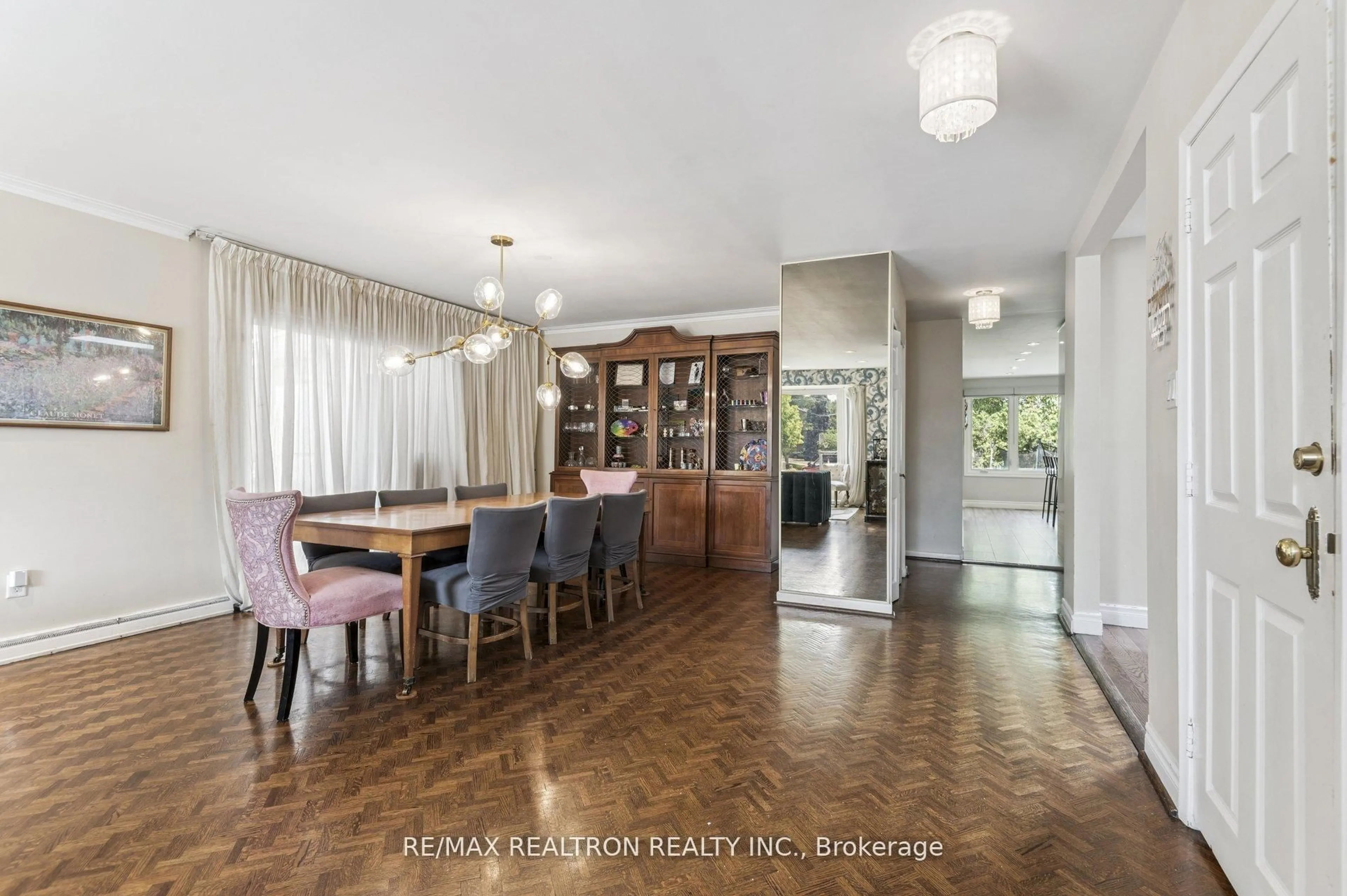 Dining room, unknown for 22 Midvale Rd, Toronto Ontario M3H 3H9