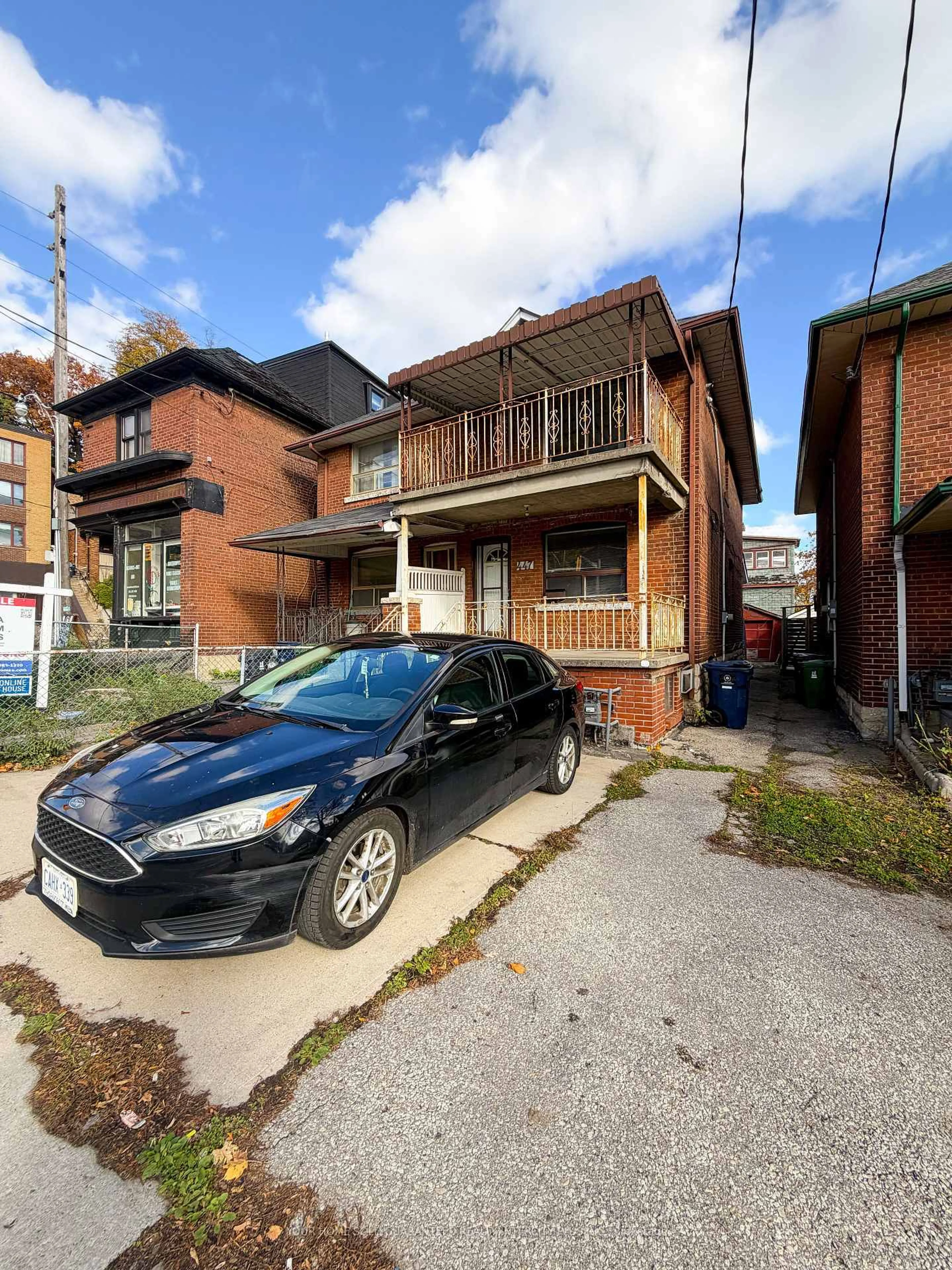 Home with brick exterior material, street for 447 Christie St, Toronto Ontario M6G 3C7