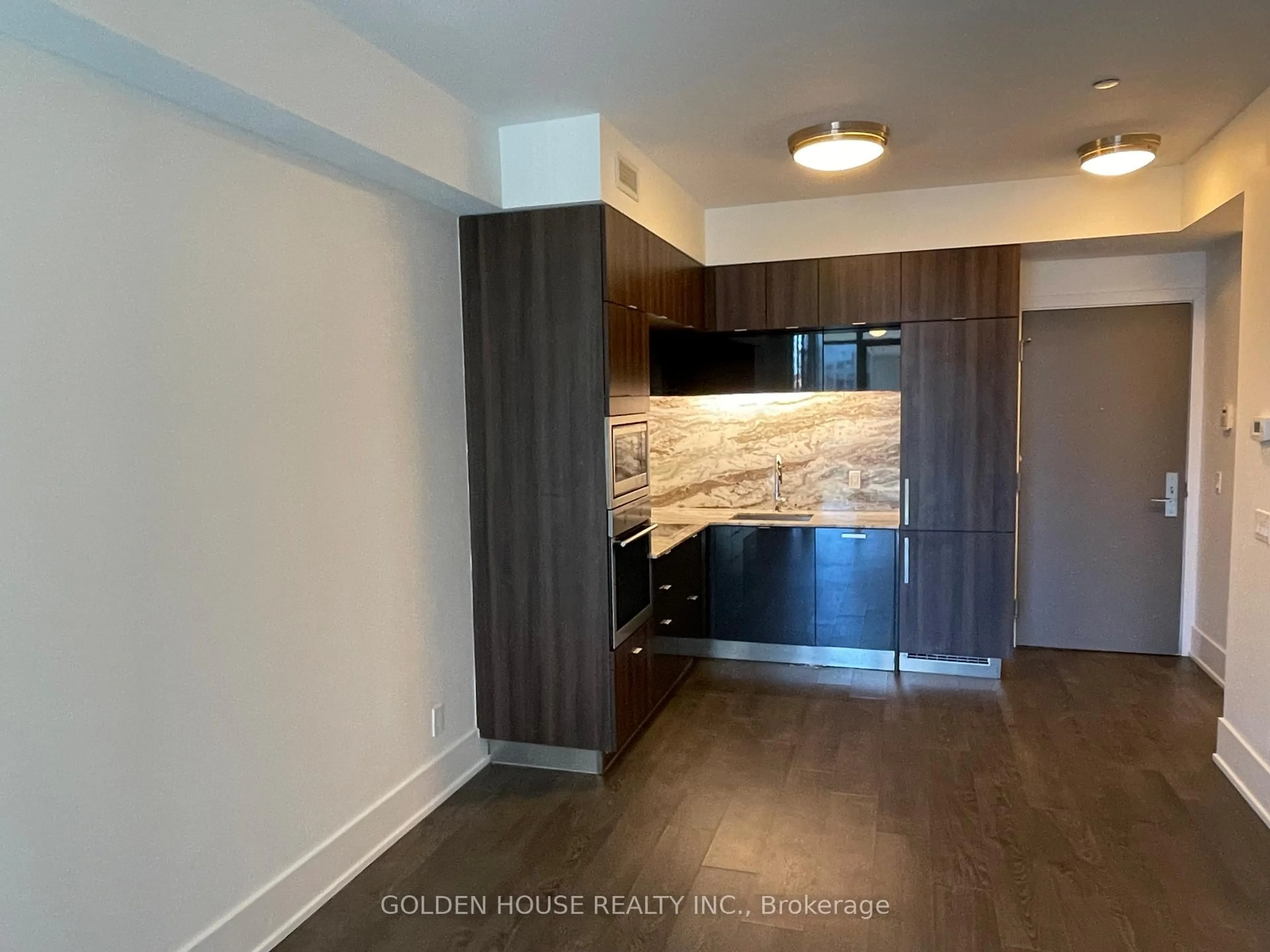 Unknown for 15 Merchants' Wharf #1003, Toronto Ontario M5A 0N8