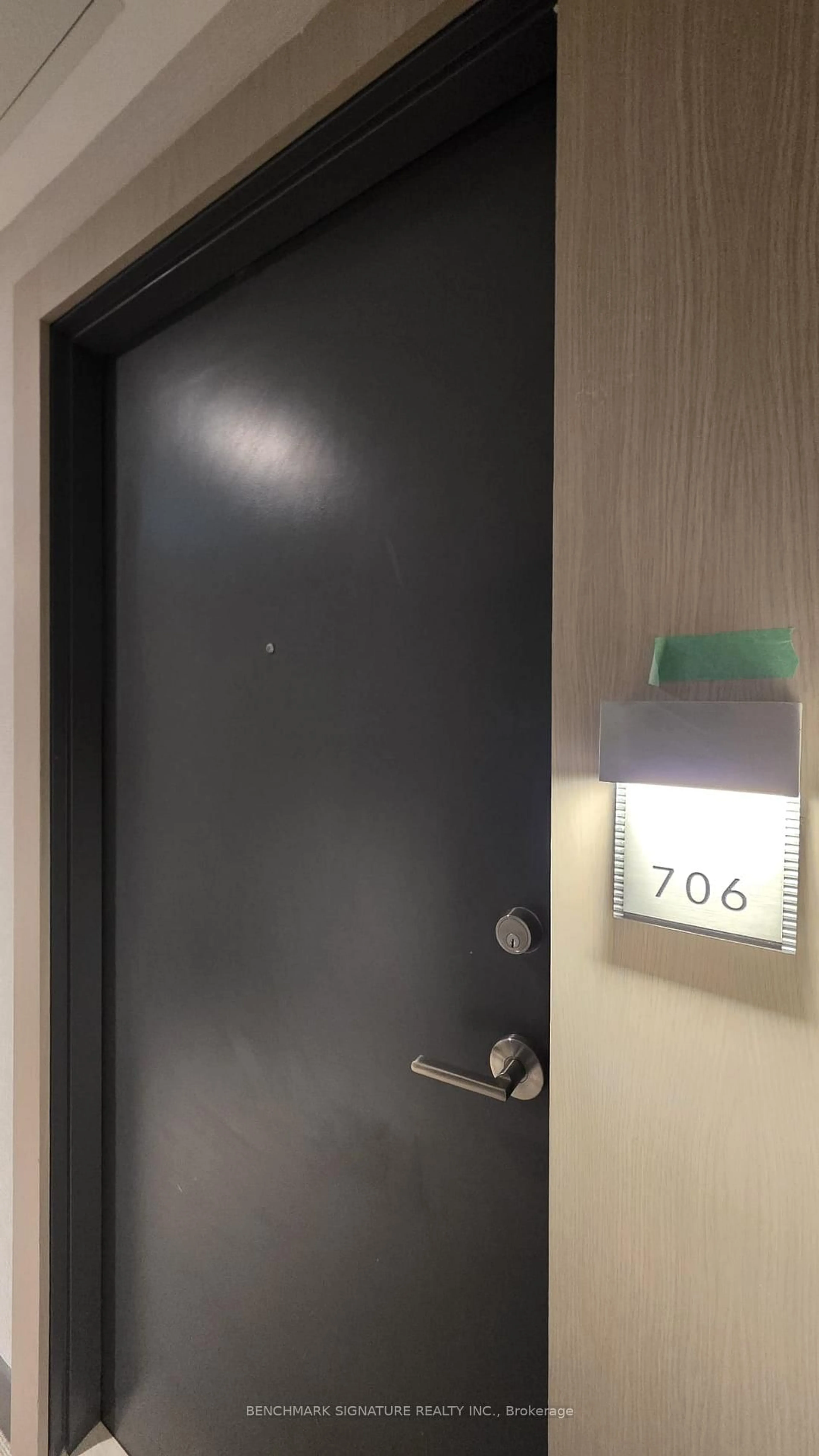 Indoor foyer for 8 Olympic Garden Dr #S706, Toronto Ontario M2M 0B9