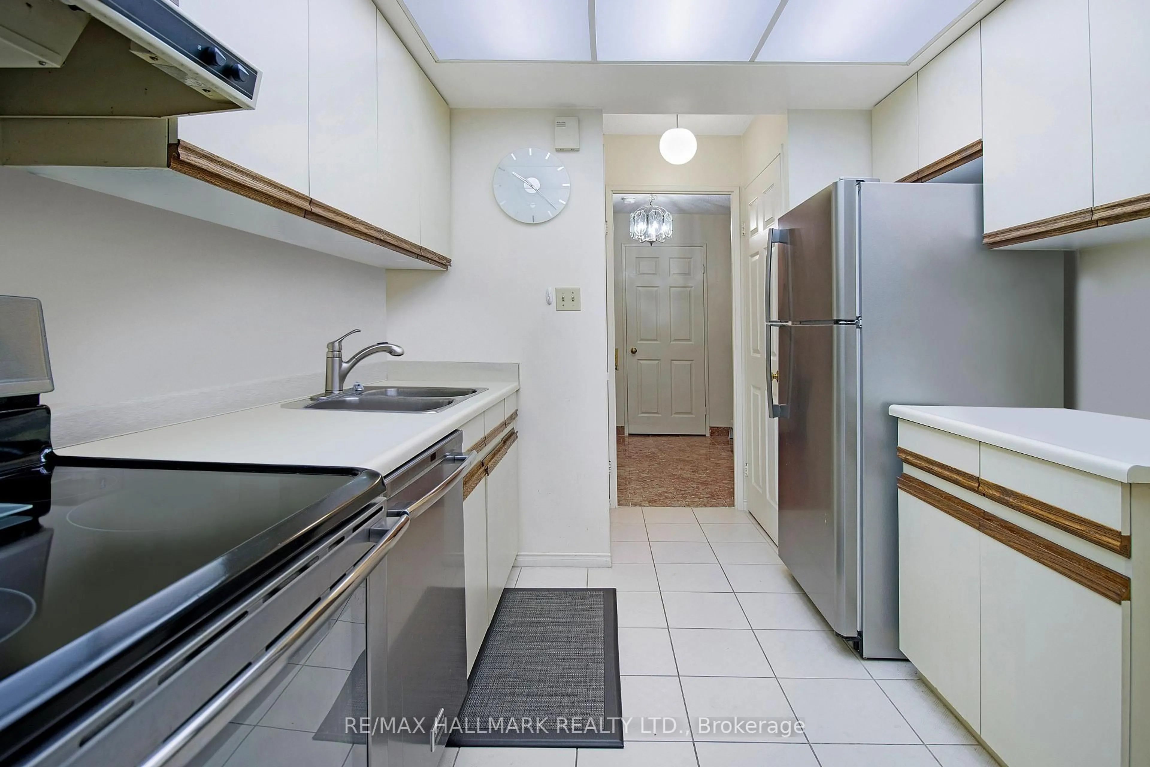 Standard kitchen, unknown for 211 St Patrick St #307, Toronto Ontario M5T 2Y9