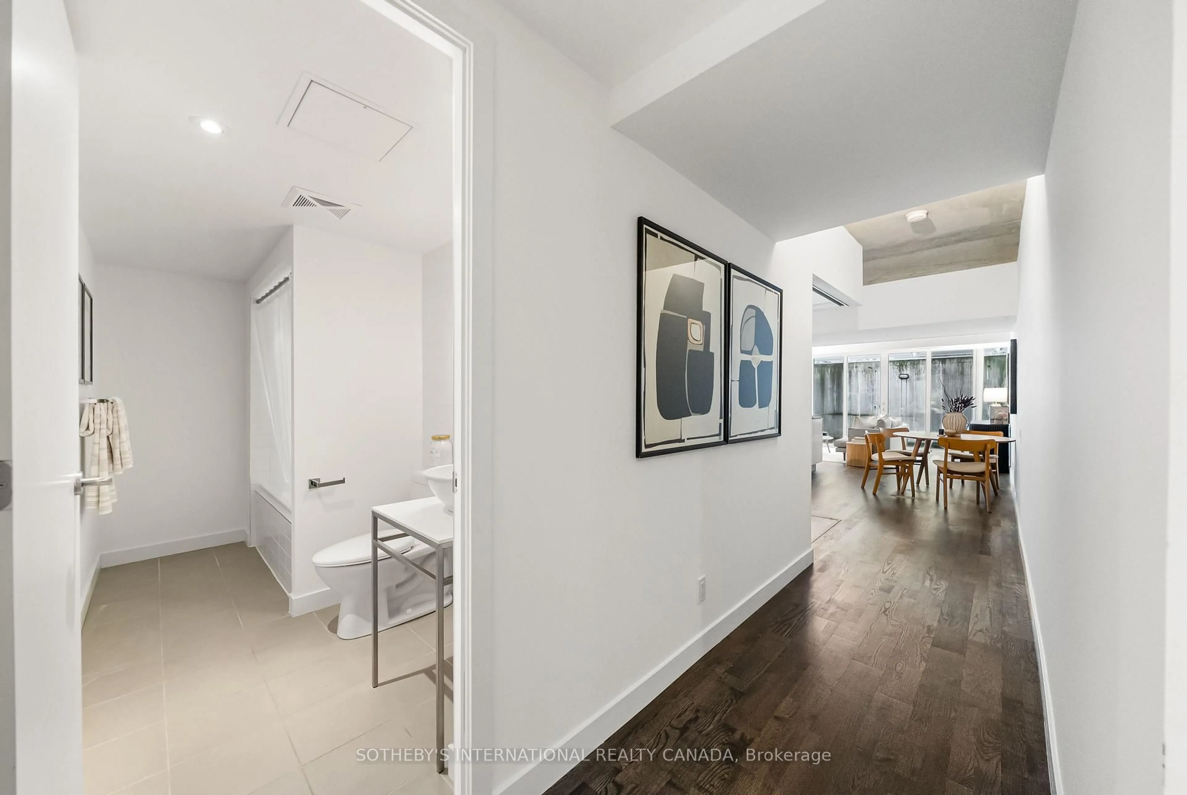 Unknown for 75 Portland St #104, Toronto Ontario M5V 2M9