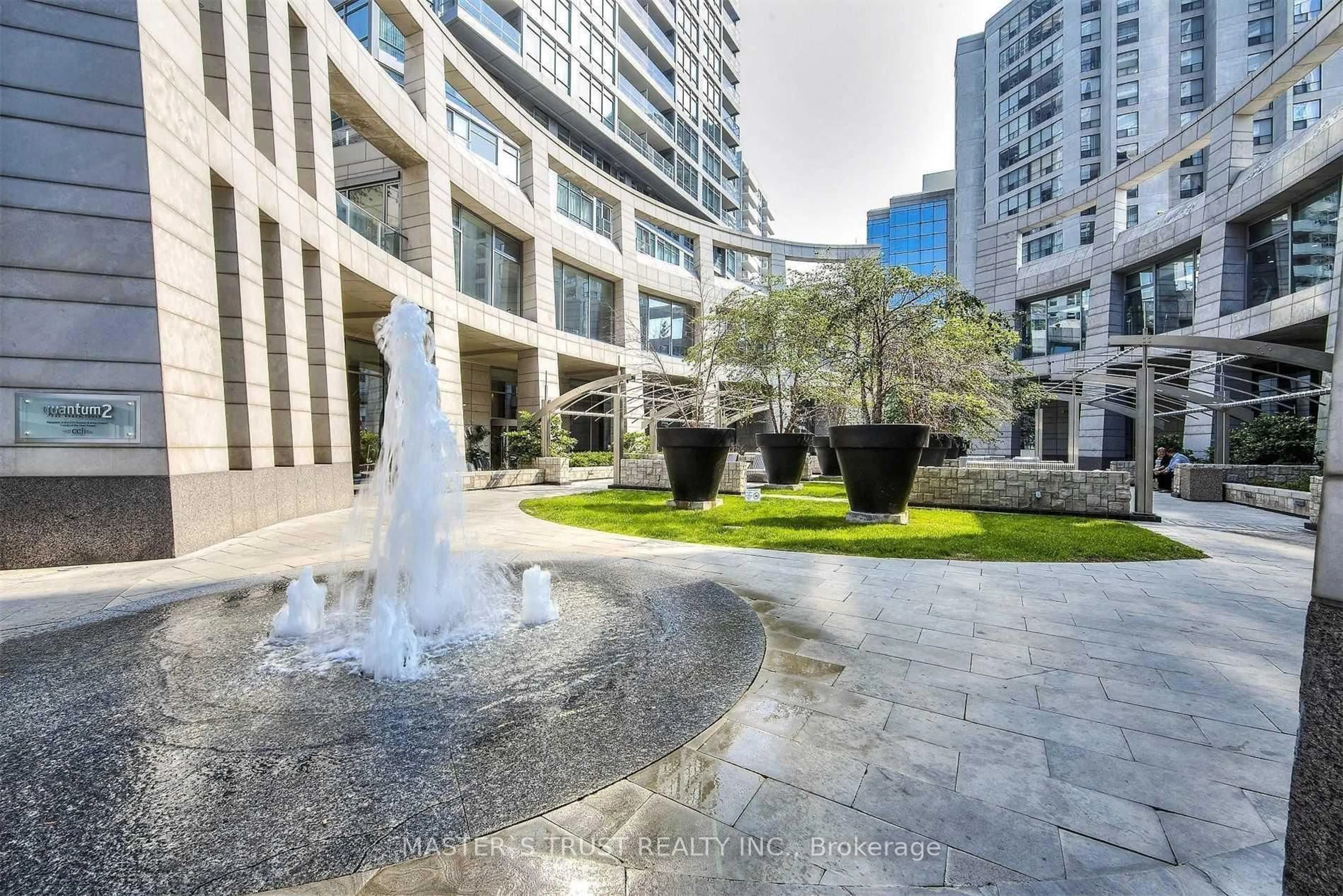 Patio, street for 2191 Yonge St #4312, Toronto Ontario M4S 3H8