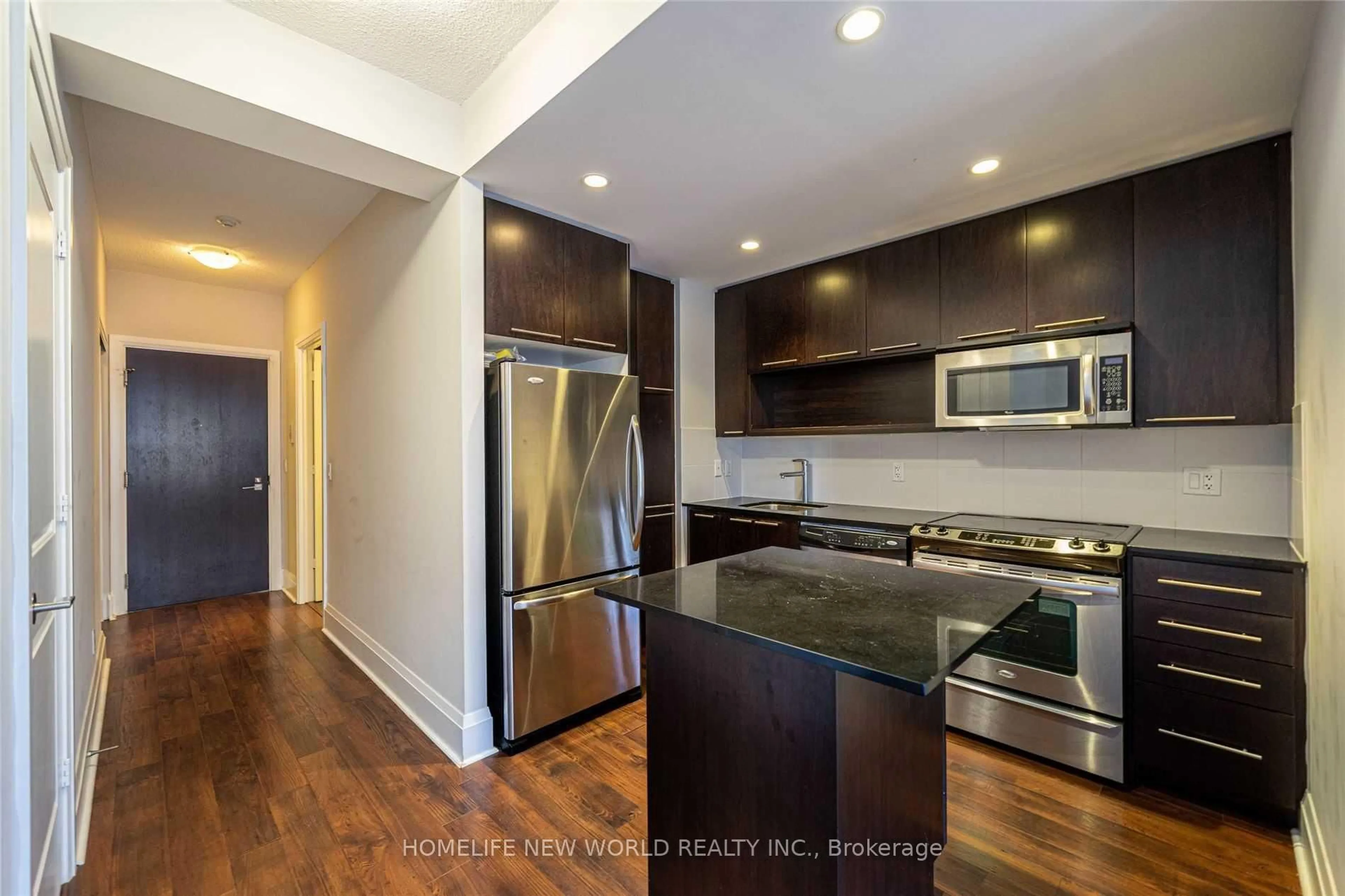 Open concept kitchen, wood/laminate floor for 100 Harrison Garden Blvd #1815, Toronto Ontario M2N 0C2