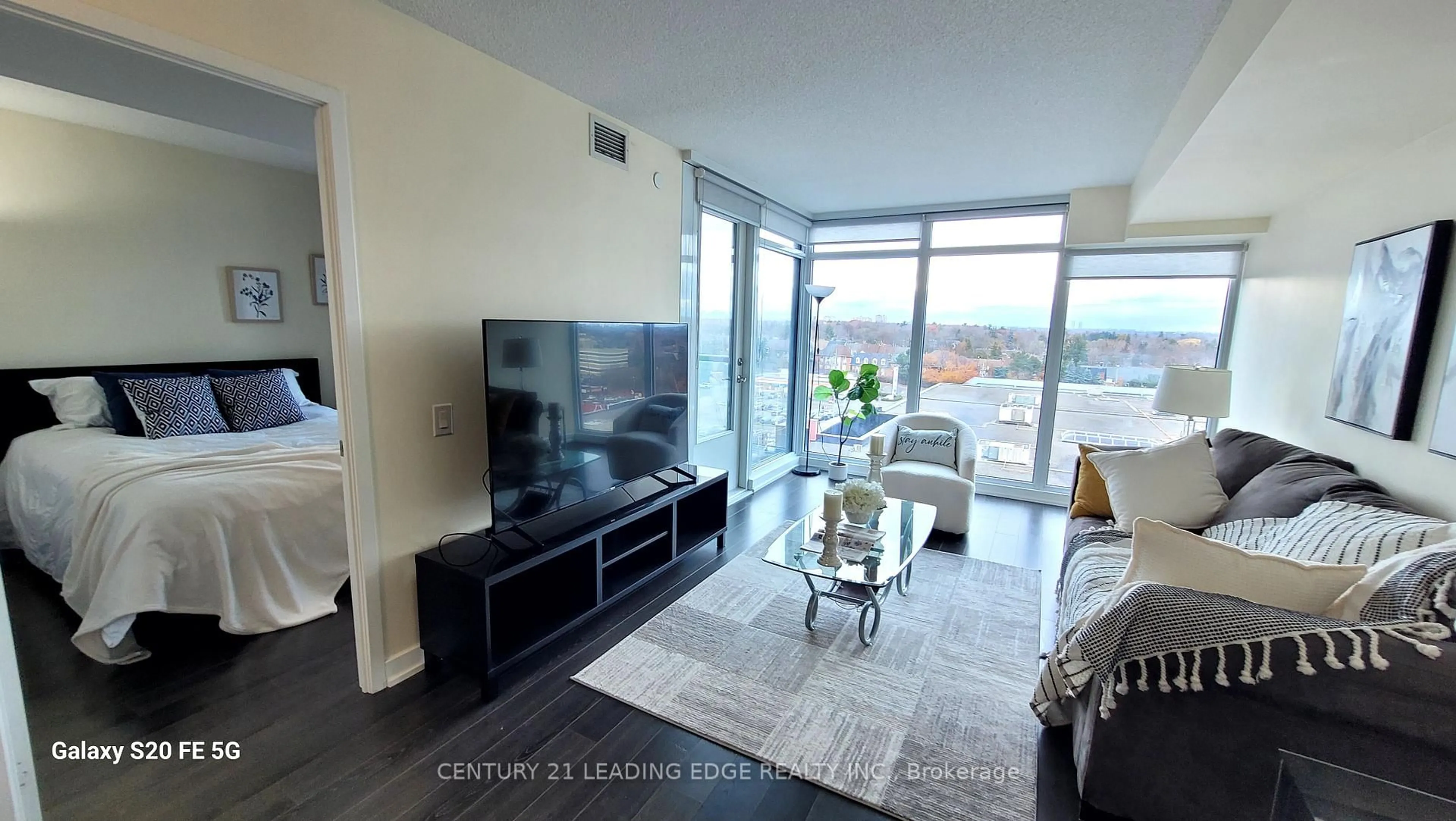 Living room with furniture, unknown for 72 Esther Shiner Blvd #808, Toronto Ontario M2K 0C4