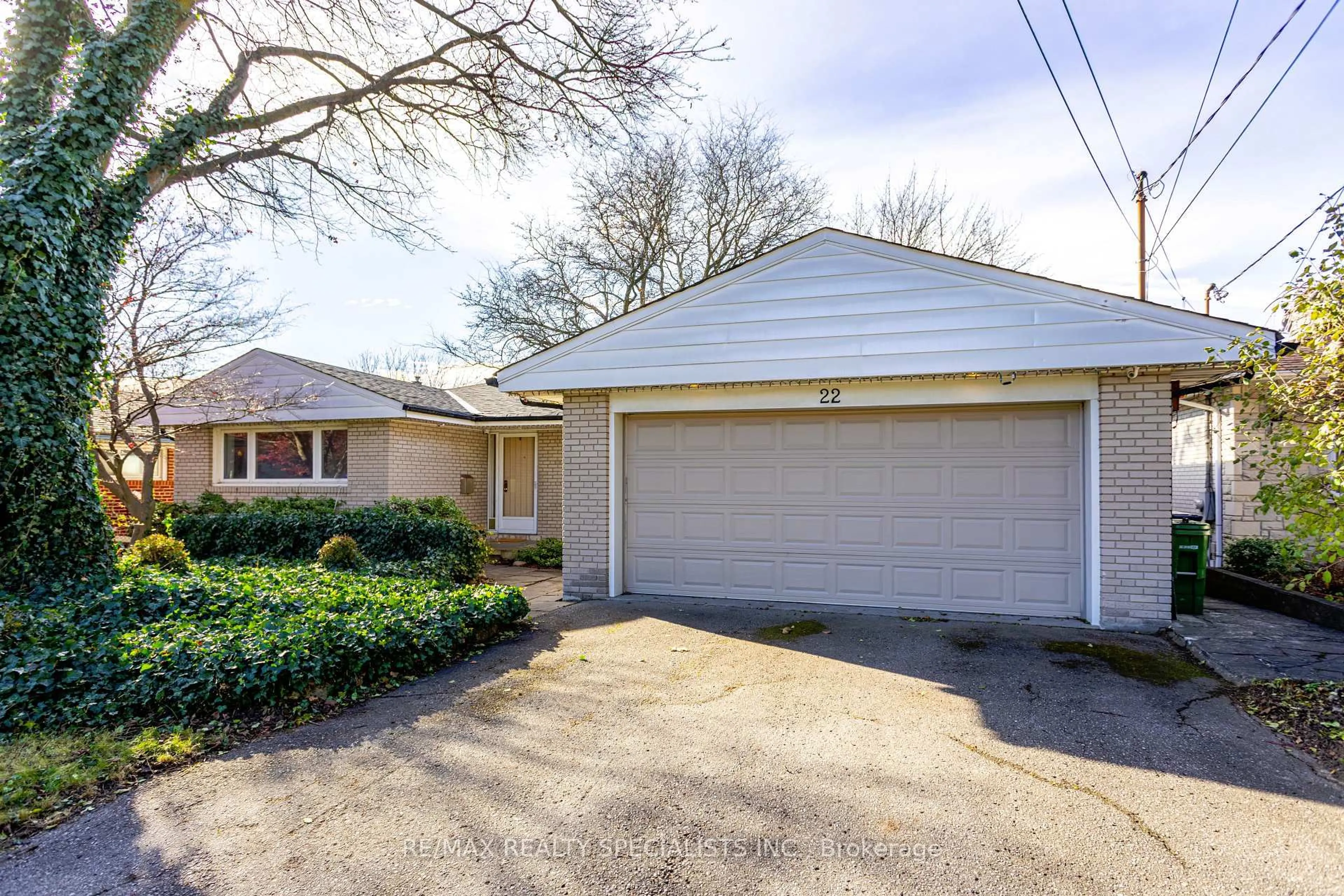 Unknown for 22 Heathview Ave, Toronto Ontario M2K 2C1