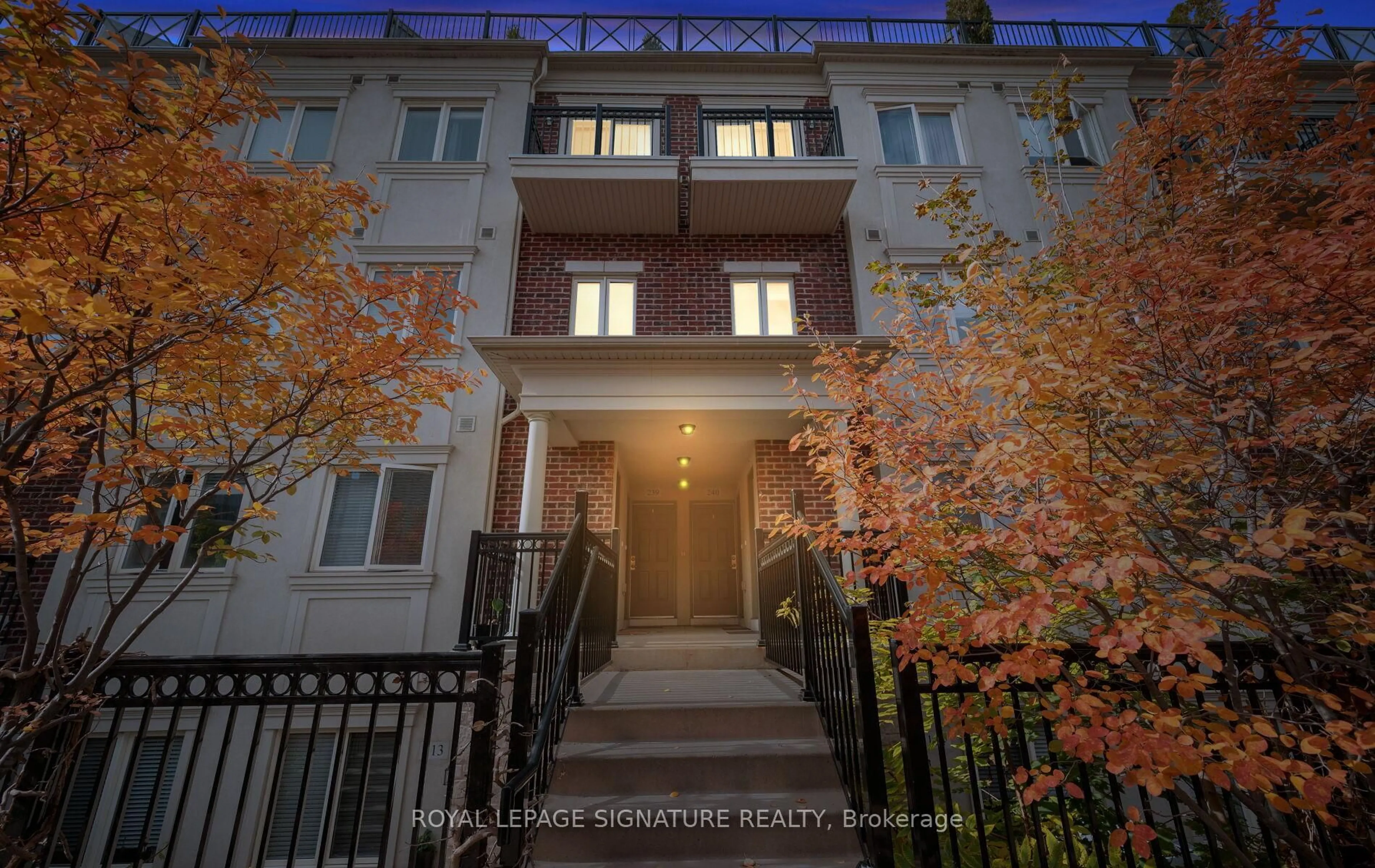 Unknown for 15 Coneflower Cres #240, Toronto Ontario M2R 0A5