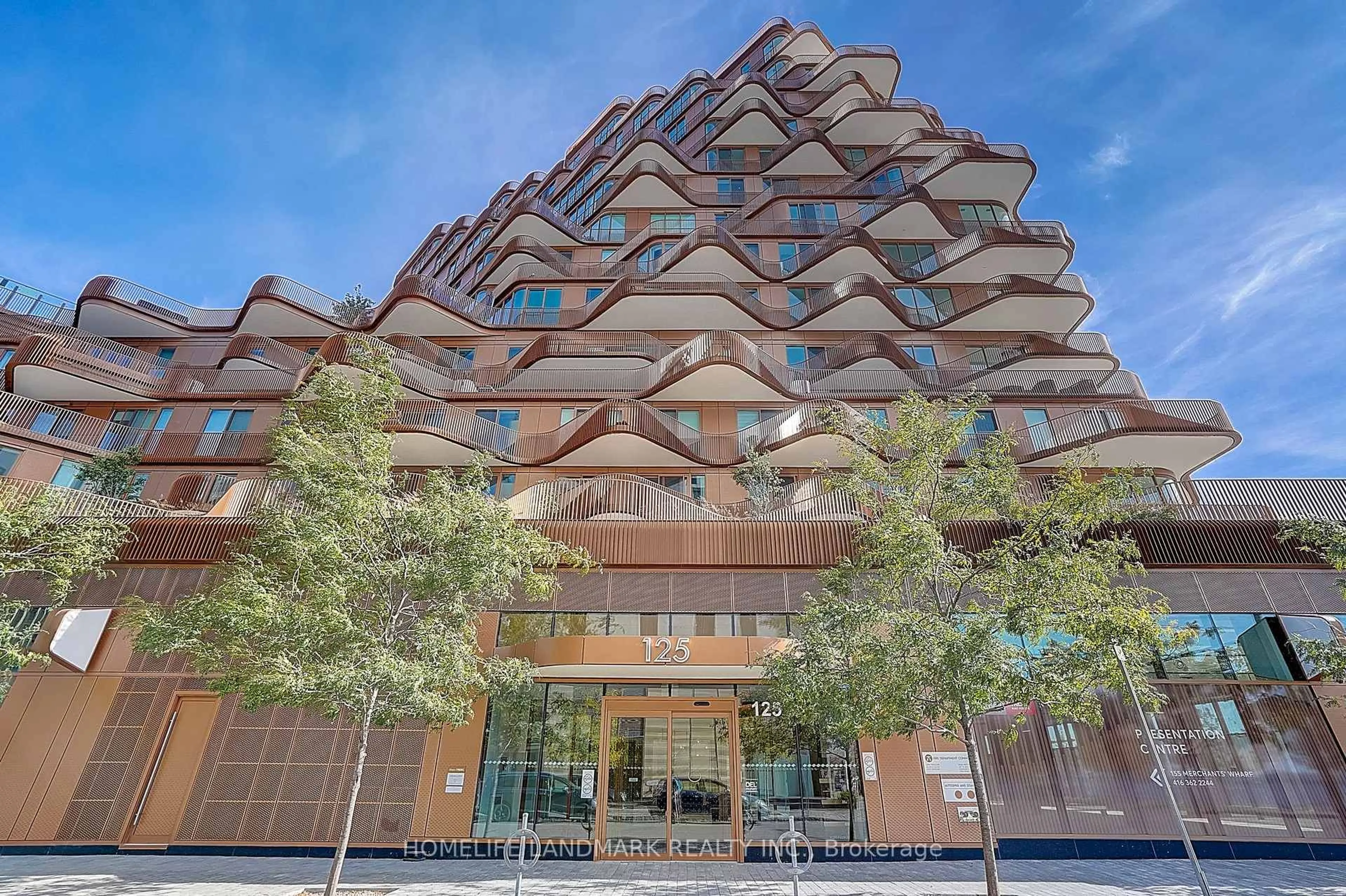 Indoor foyer for 155 Merchants' Wharf #1122, Toronto Ontario M5A 0Y4