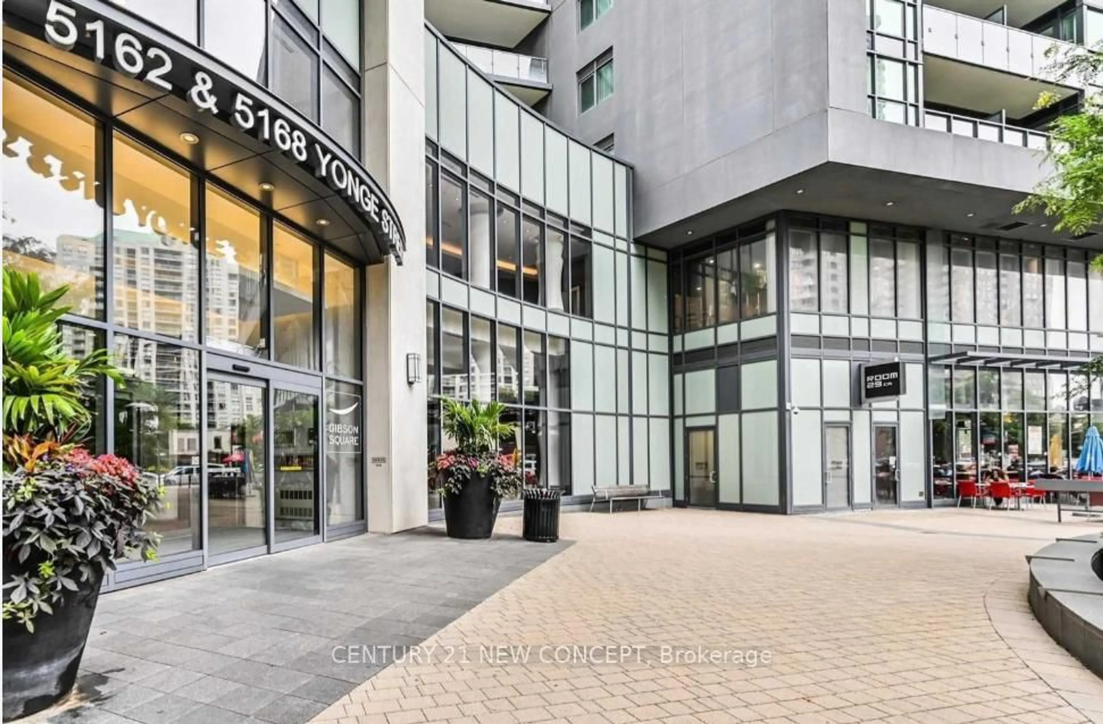 Indoor foyer for 5168 Yonge St #2609, Toronto Ontario M2N 0G1