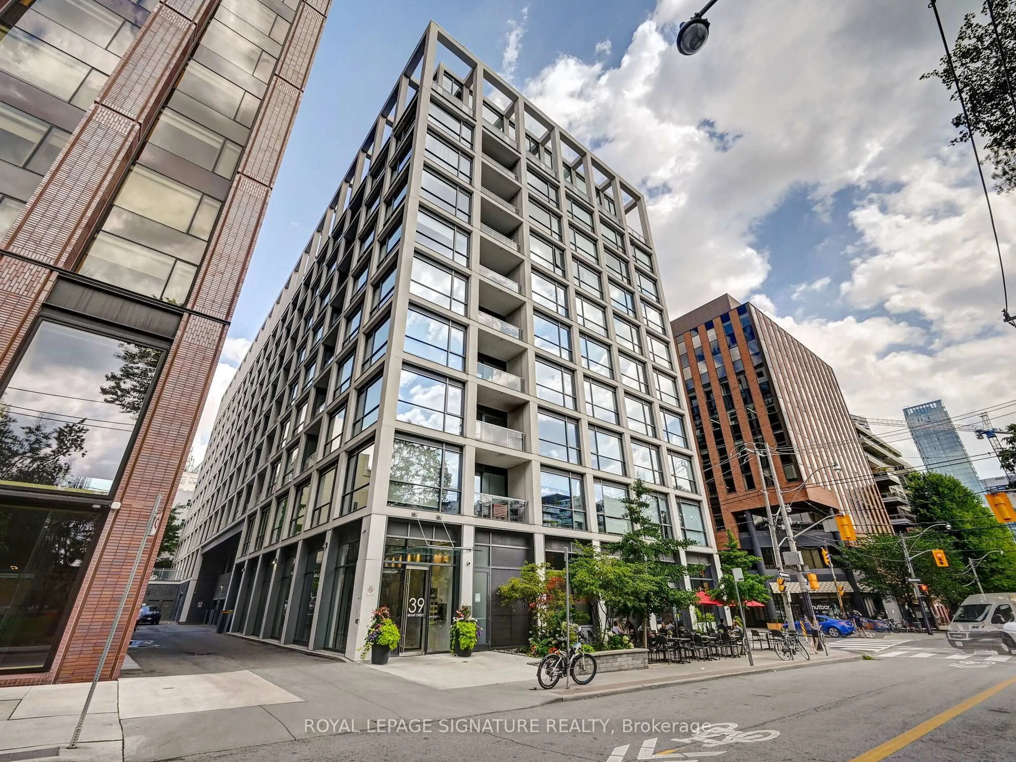 Unknown for 39 Brant St #PH18, Toronto Ontario M5V 0M8