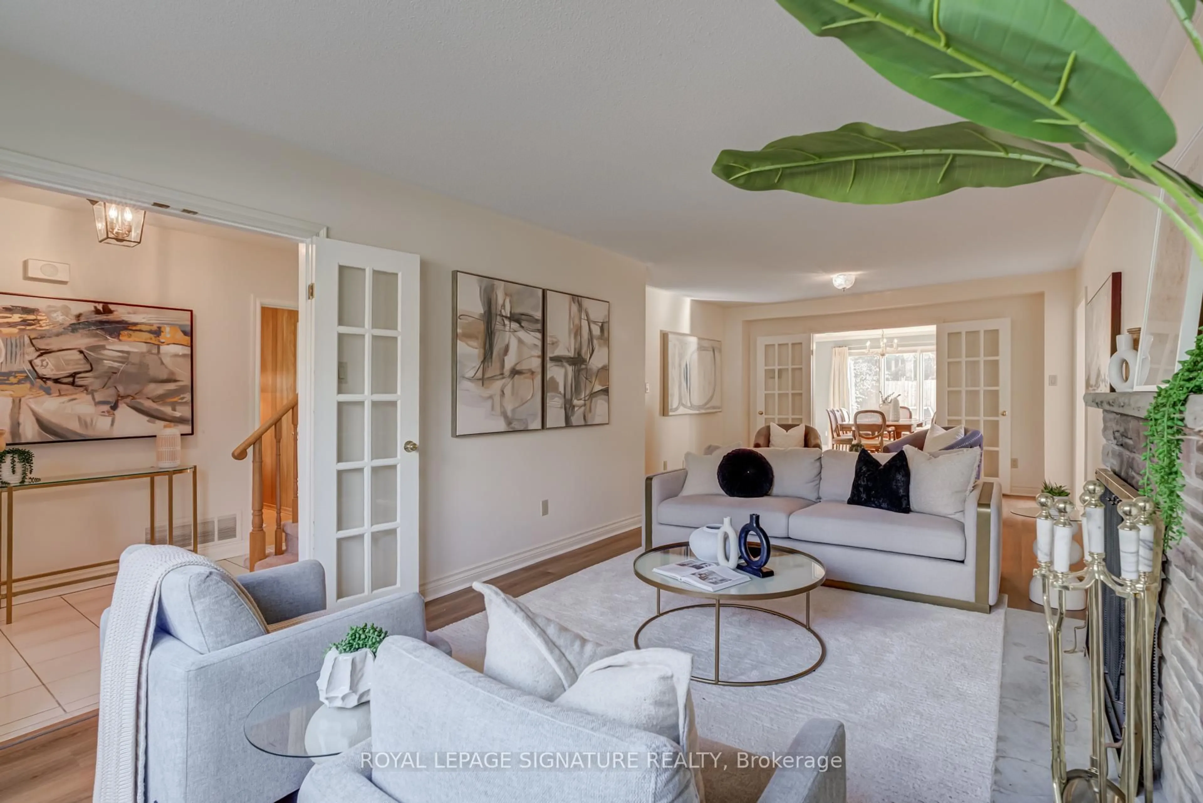 Living room with furniture, unknown for 43 Davean Dr, Toronto Ontario M2L 2R6