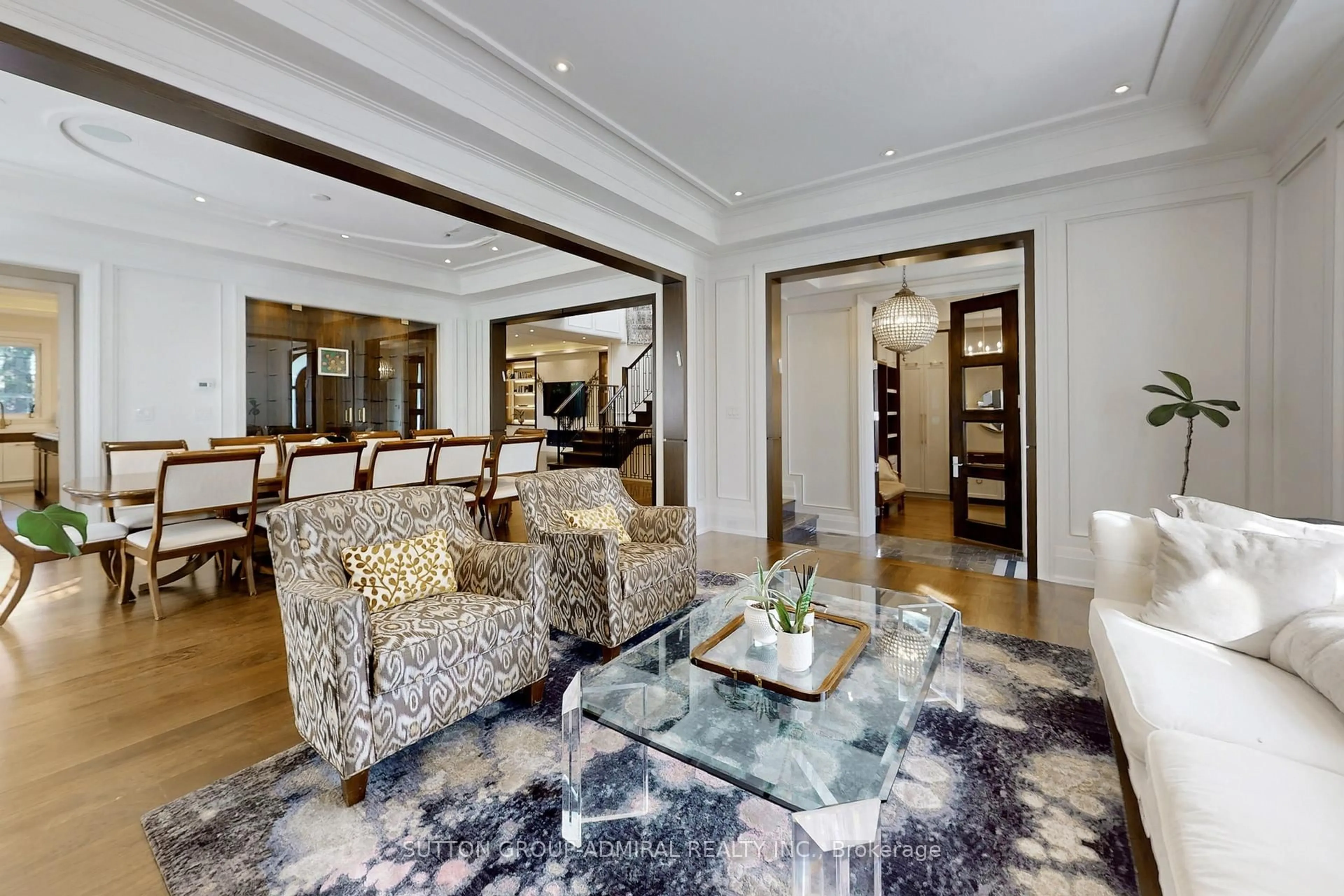 Unknown for 276 Strathallan Wood, Toronto Ontario M5N 1T6