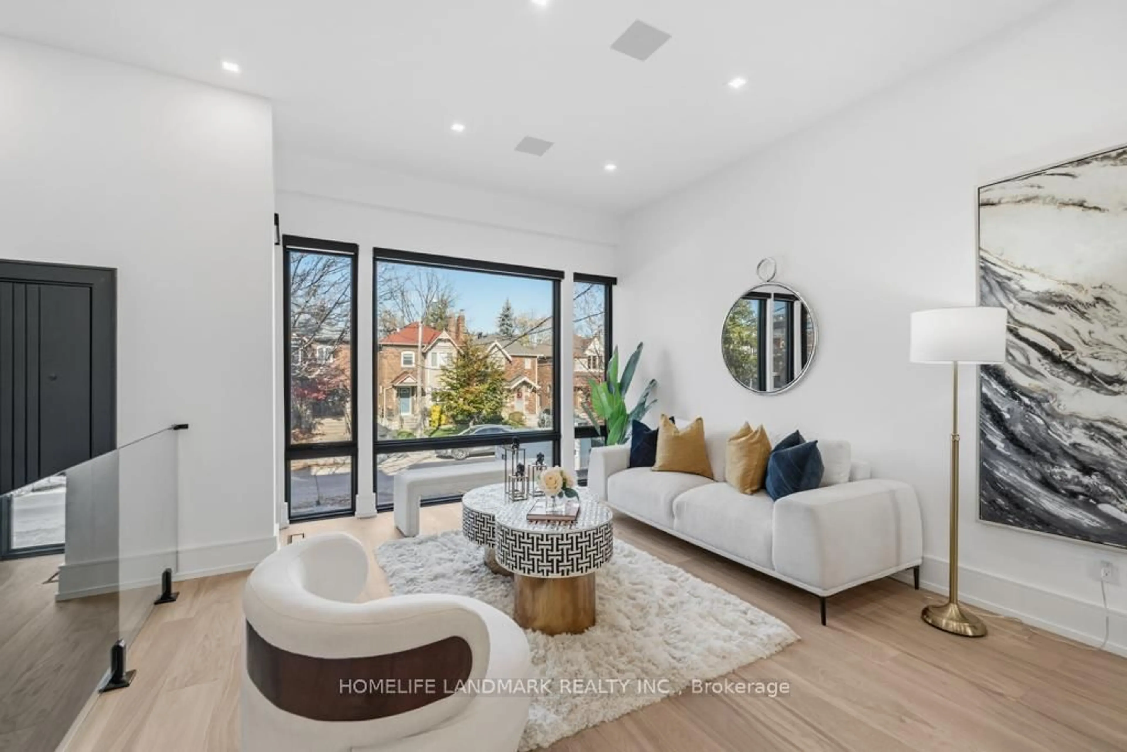 Living room with furniture, unknown for 253 Cranbrooke Ave, Toronto Ontario M5M 1M8