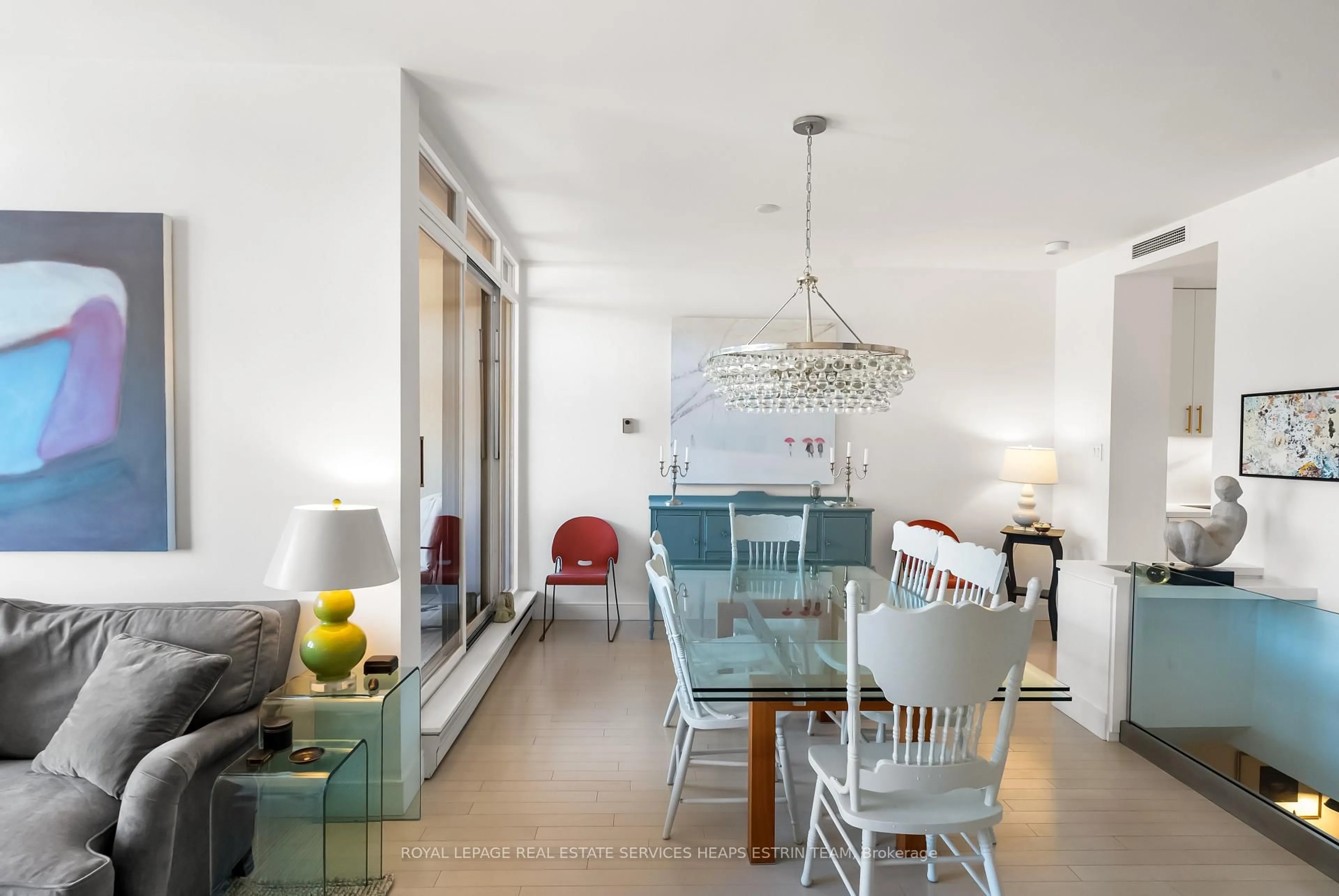 Dining room, unknown for 40 Oaklands Ave #337, Toronto Ontario M4V 2Z3