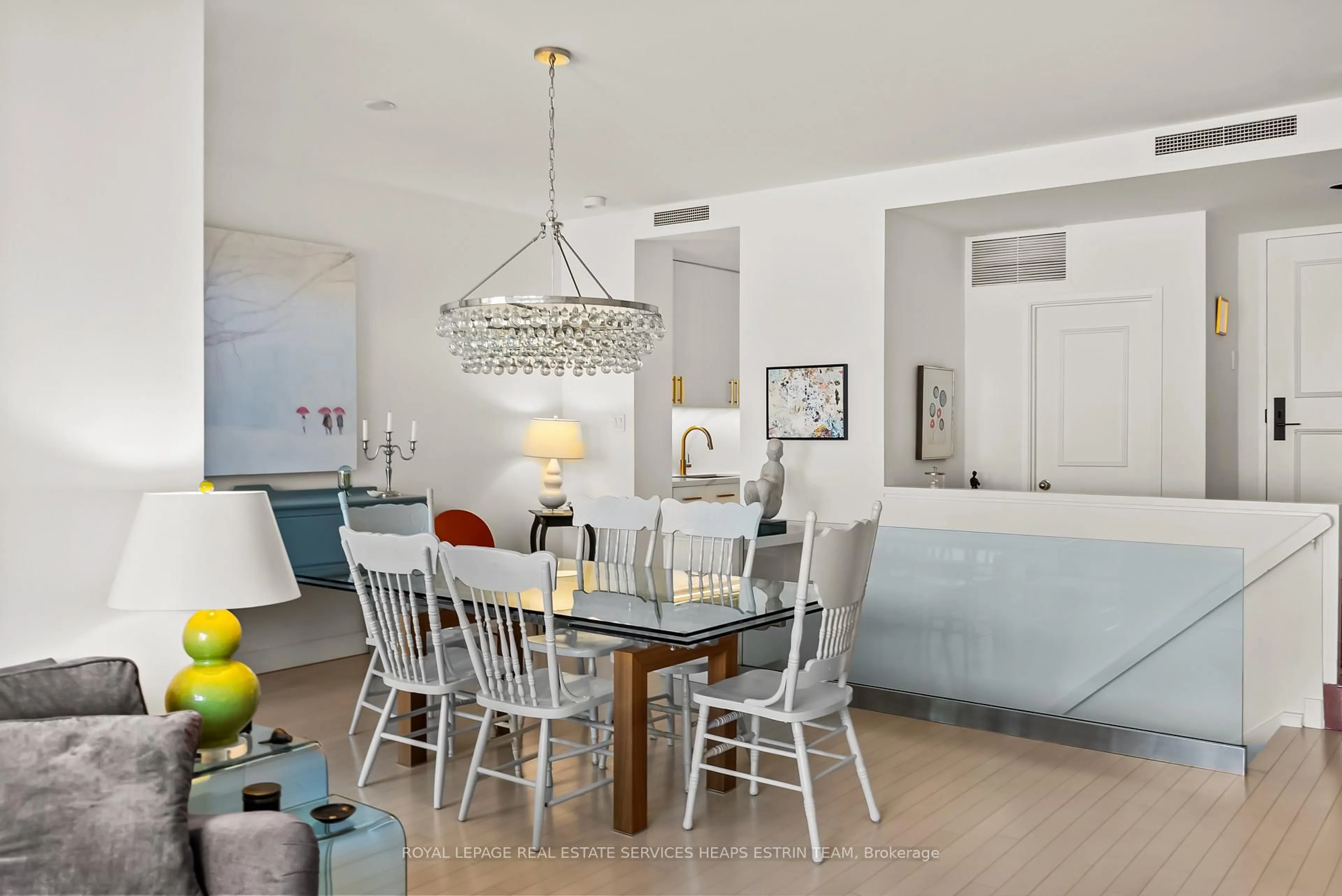 Dining room, unknown for 40 Oaklands Ave #337, Toronto Ontario M4V 2Z3