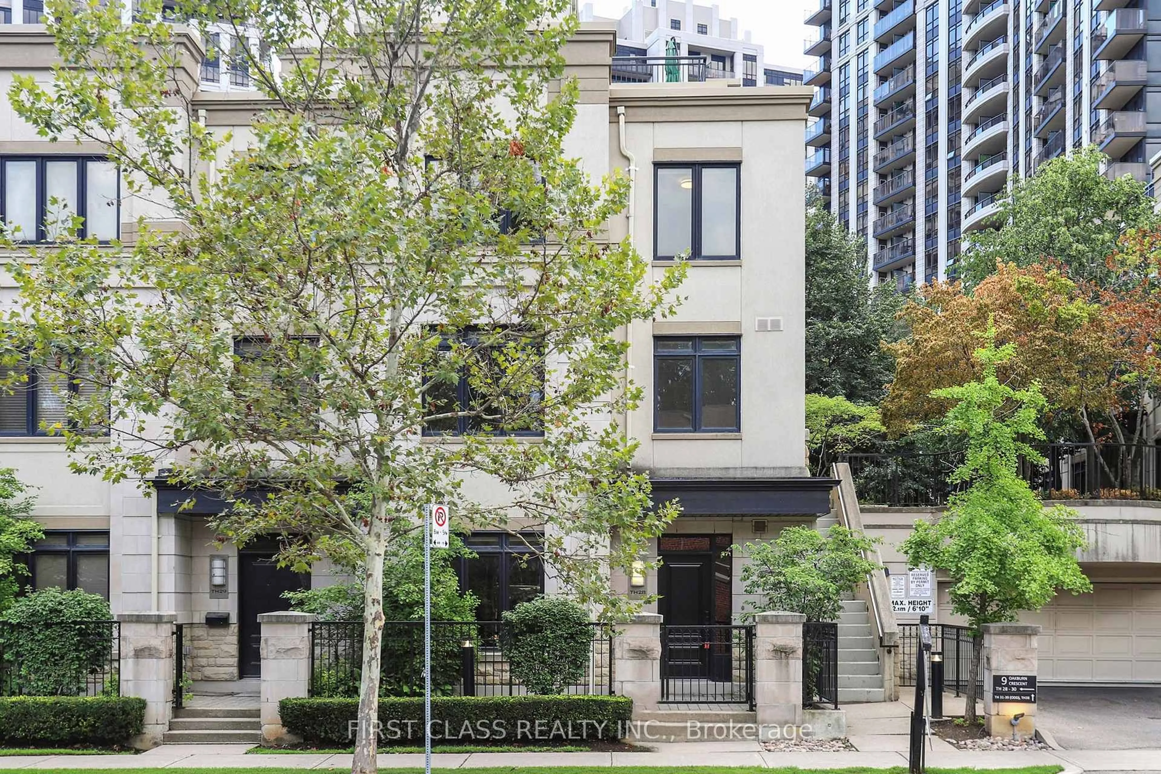 Home with brick exterior material, street for 9 Oakburn Cres #TH 28, Toronto Ontario M2N 2T5