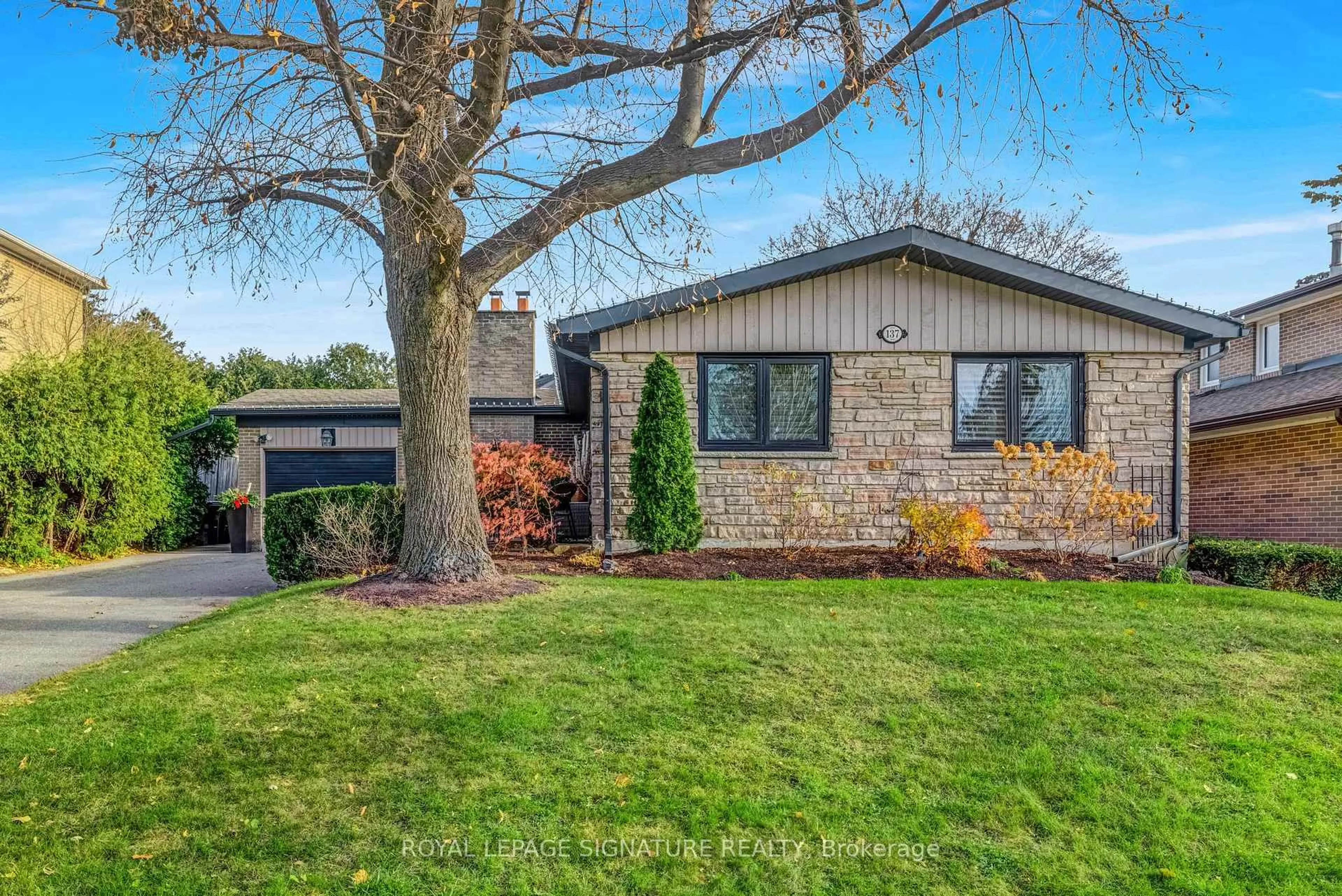 Home with vinyl exterior material, street for 137 Underhill Dr, Toronto Ontario M3A 2K4