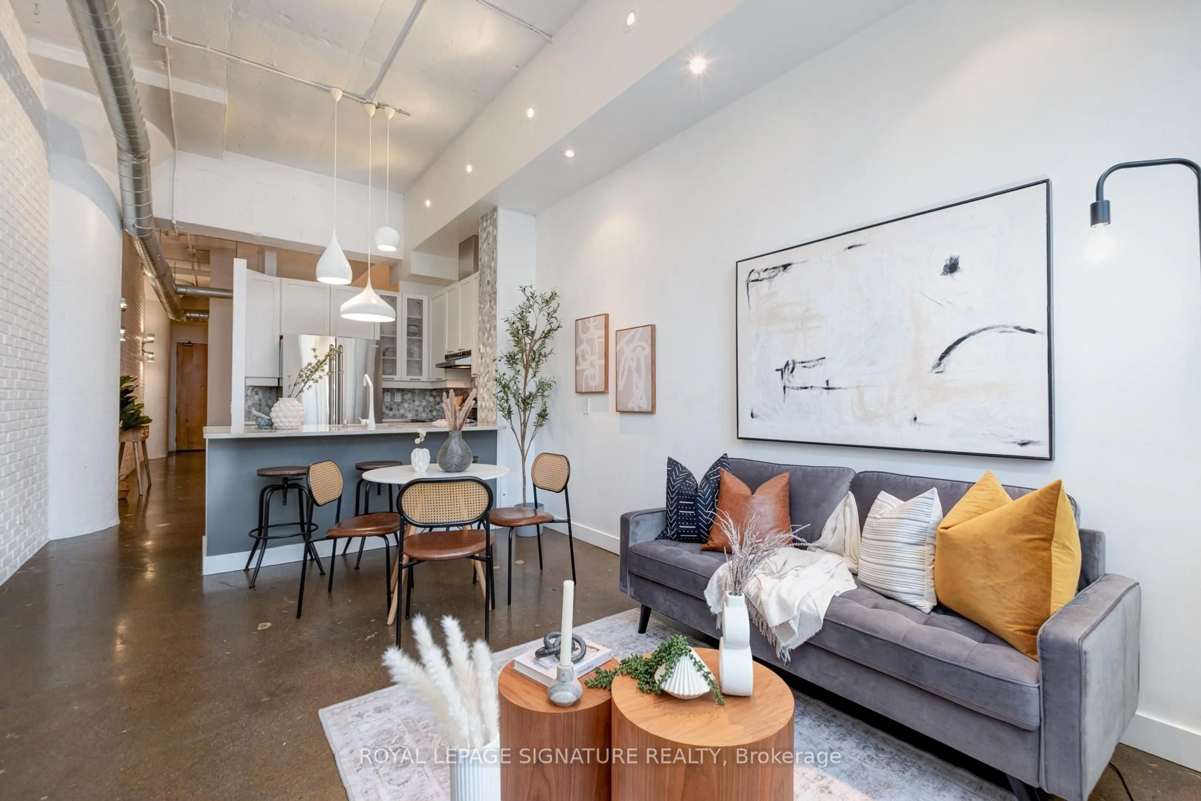 Living room with furniture, unknown for 155 Dalhousie St #418, Toronto Ontario M5B 2P7