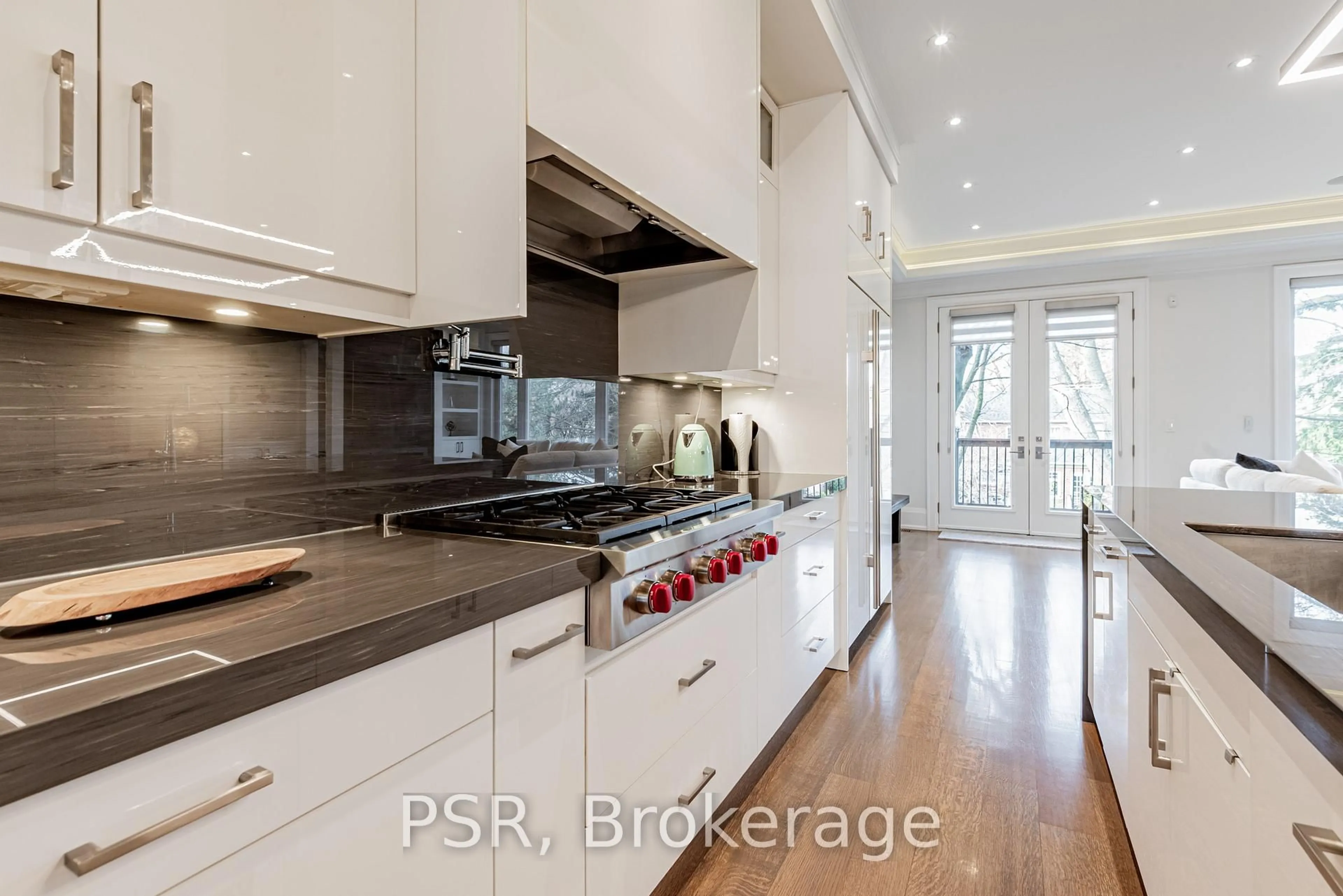 Contemporary kitchen, wood/laminate floor for 200 Snowdon Ave, Toronto Ontario M4N 2B2