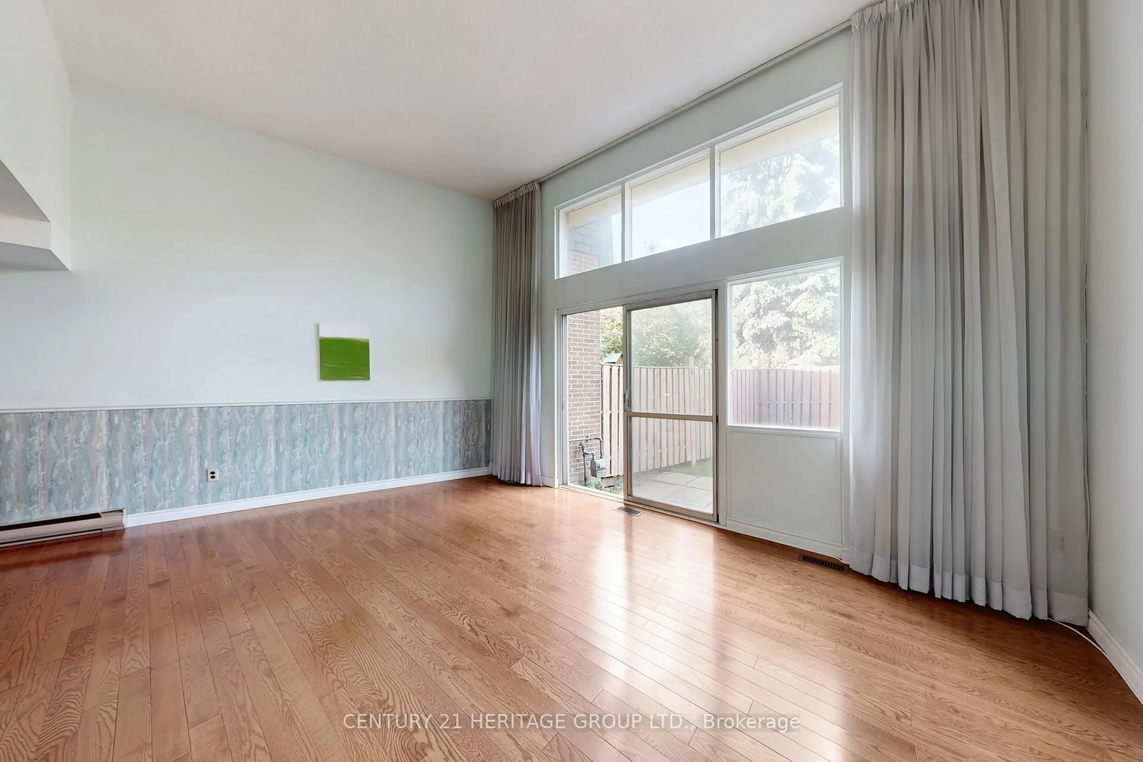 A pic of a room for 32 Jenny Wrenway, Toronto Ontario M2H 2Y9