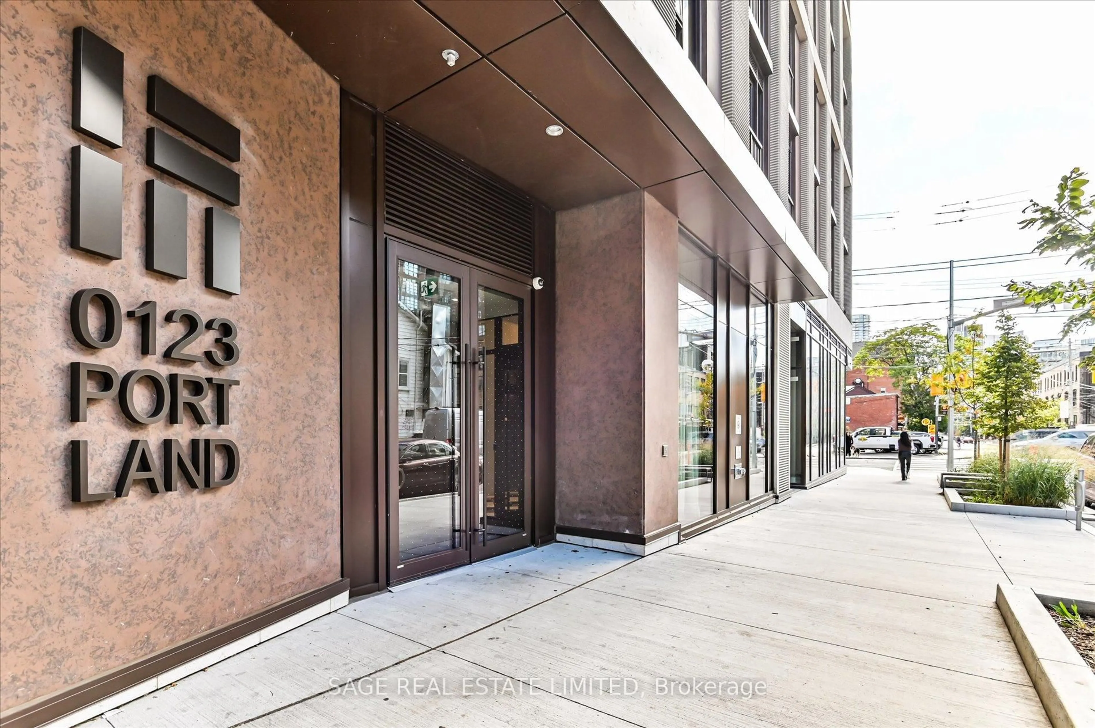 Indoor foyer for 123 Portland St #1007, Toronto Ontario M5V 0V9