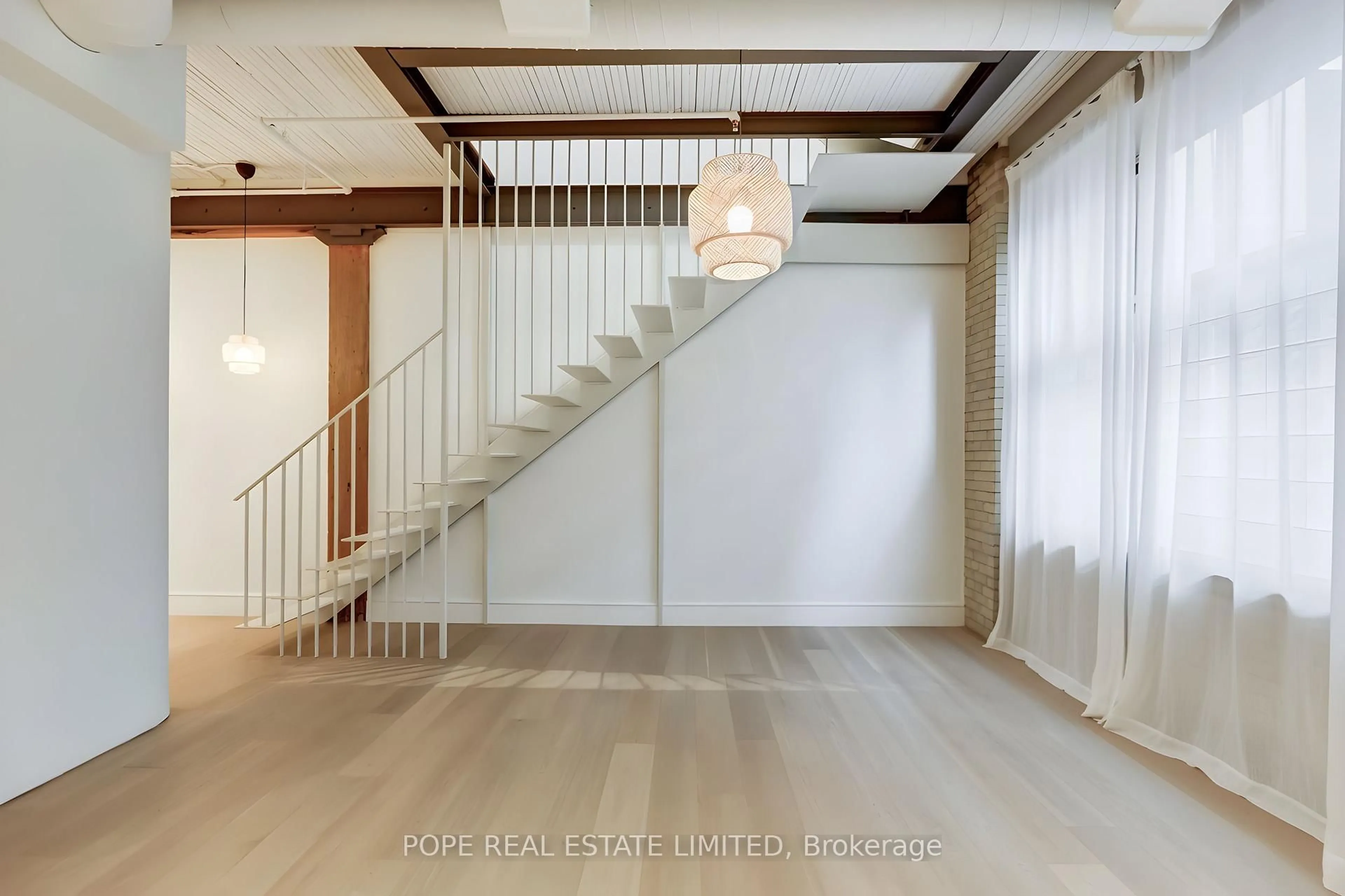 Unknown for 781 King St #211, Toronto Ontario M5V 3L5