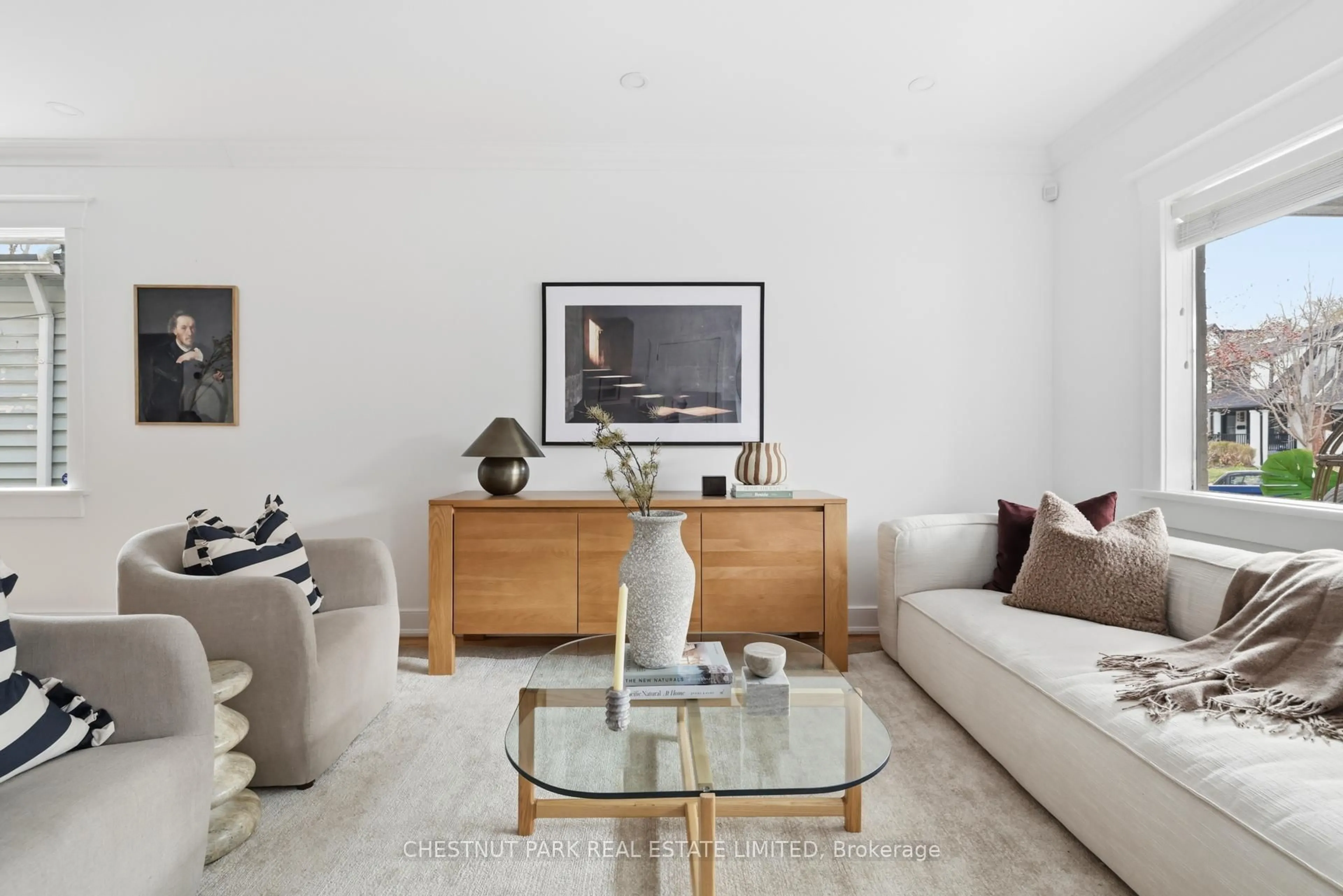 Living room with furniture, unknown for 511 Merton St, Toronto Ontario M4S 1B4