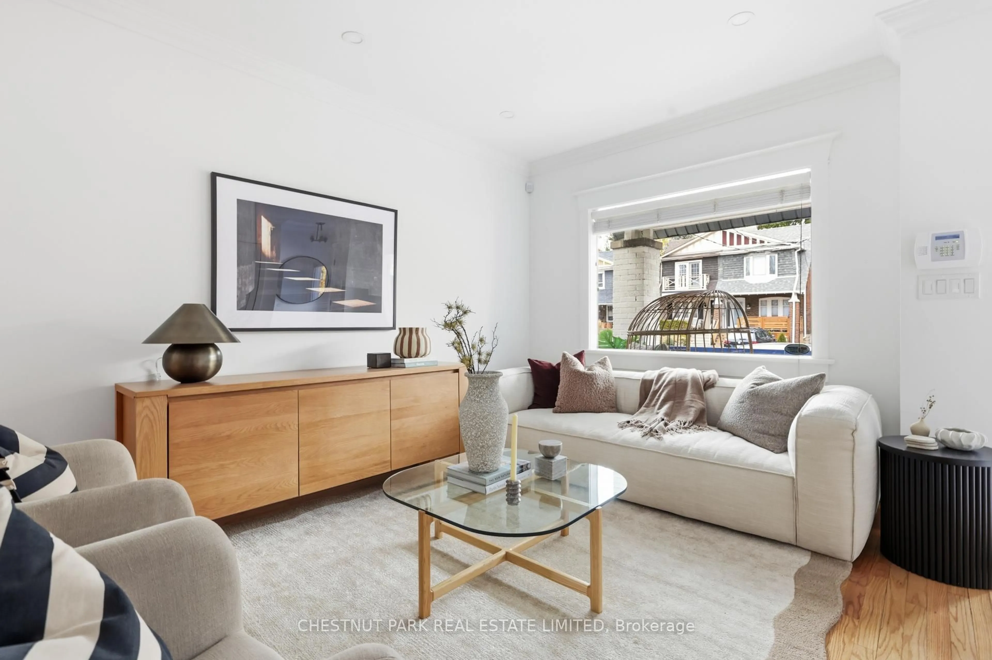 Living room with furniture, unknown for 511 Merton St, Toronto Ontario M4S 1B4