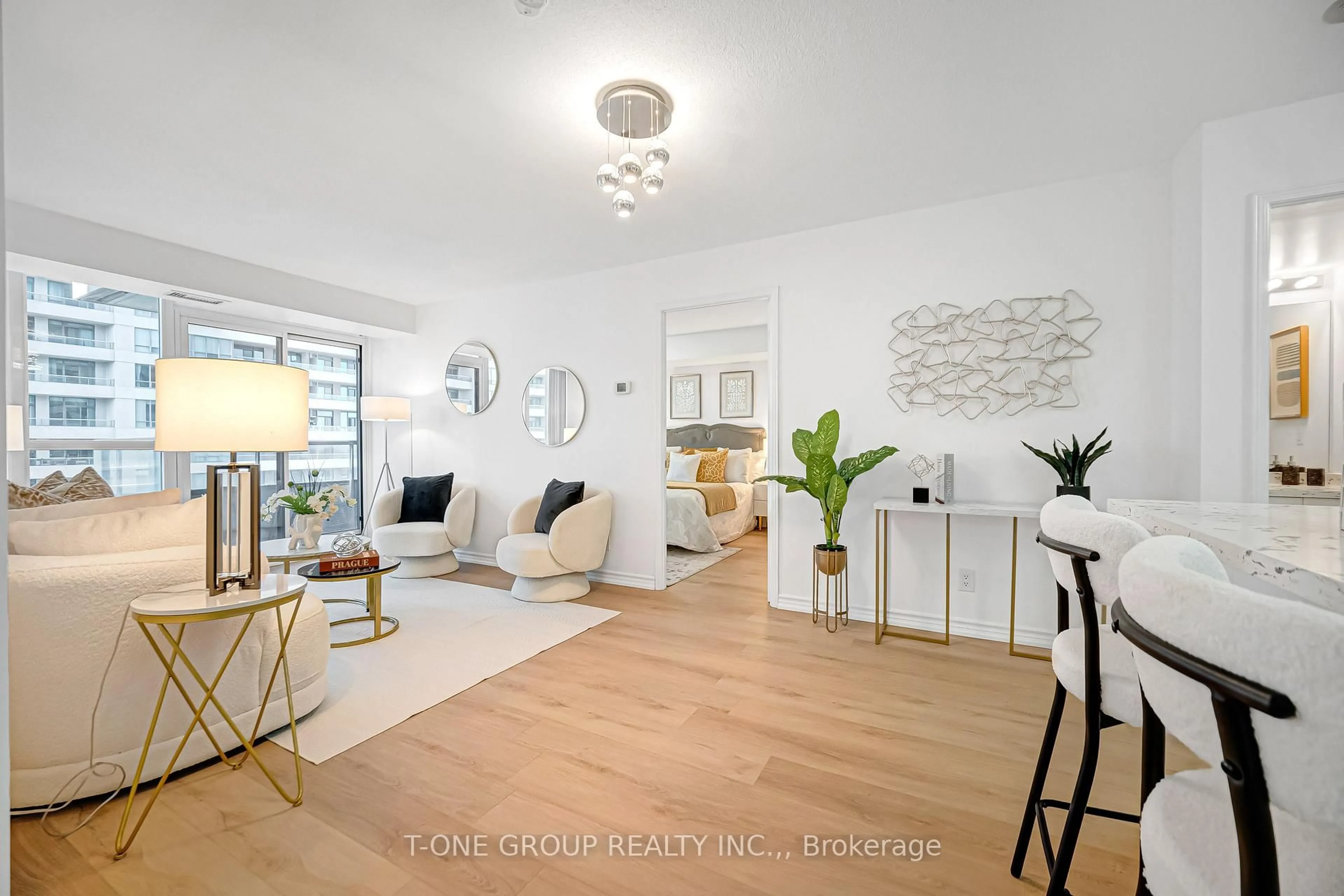 Living room with furniture, wood/laminate floor for 35 Hollywood Ave #2112, Toronto Ontario M2N 0A9
