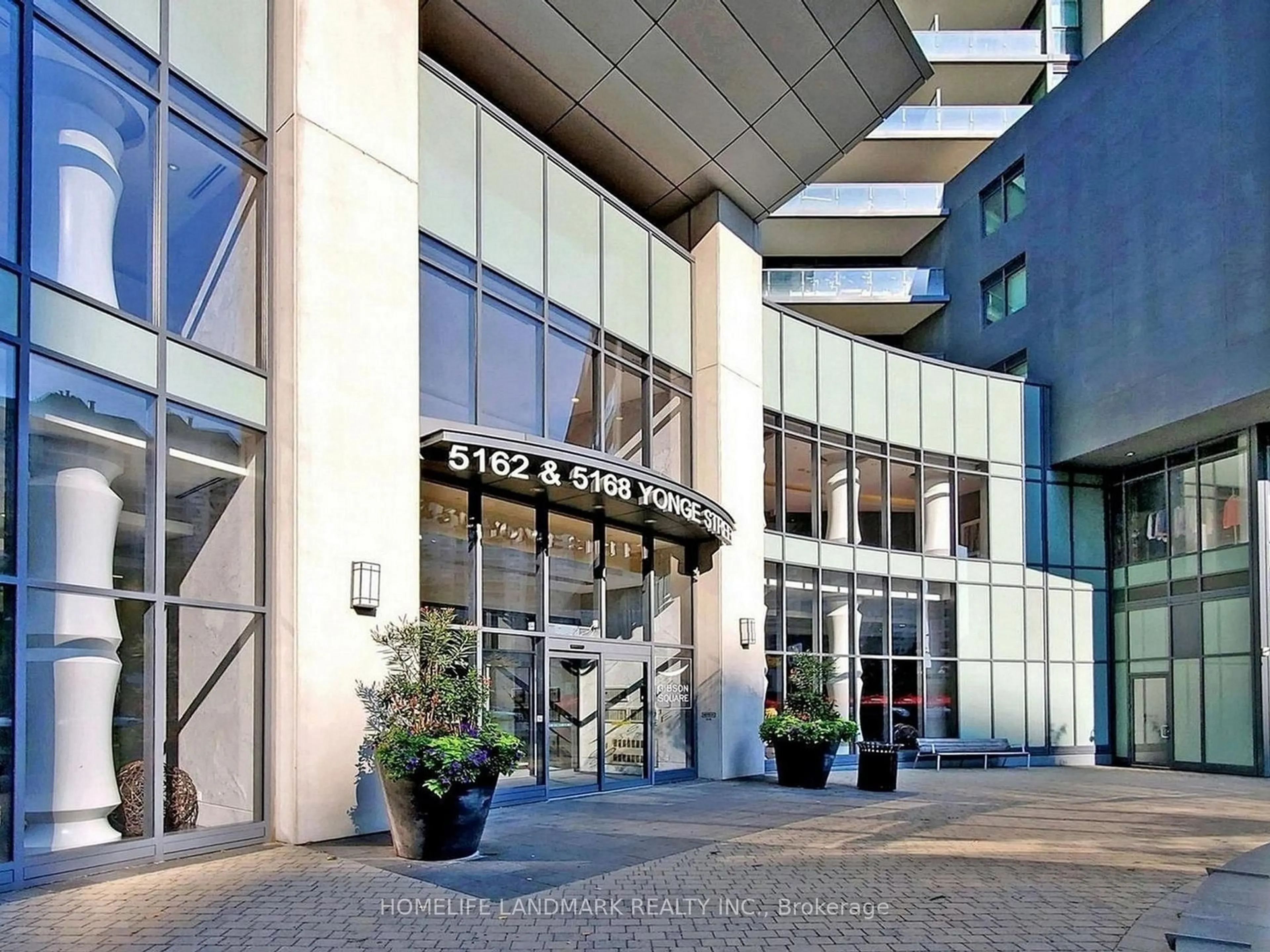 Indoor foyer for 5162 Yonge St #3606, Toronto Ontario M2N 0E9