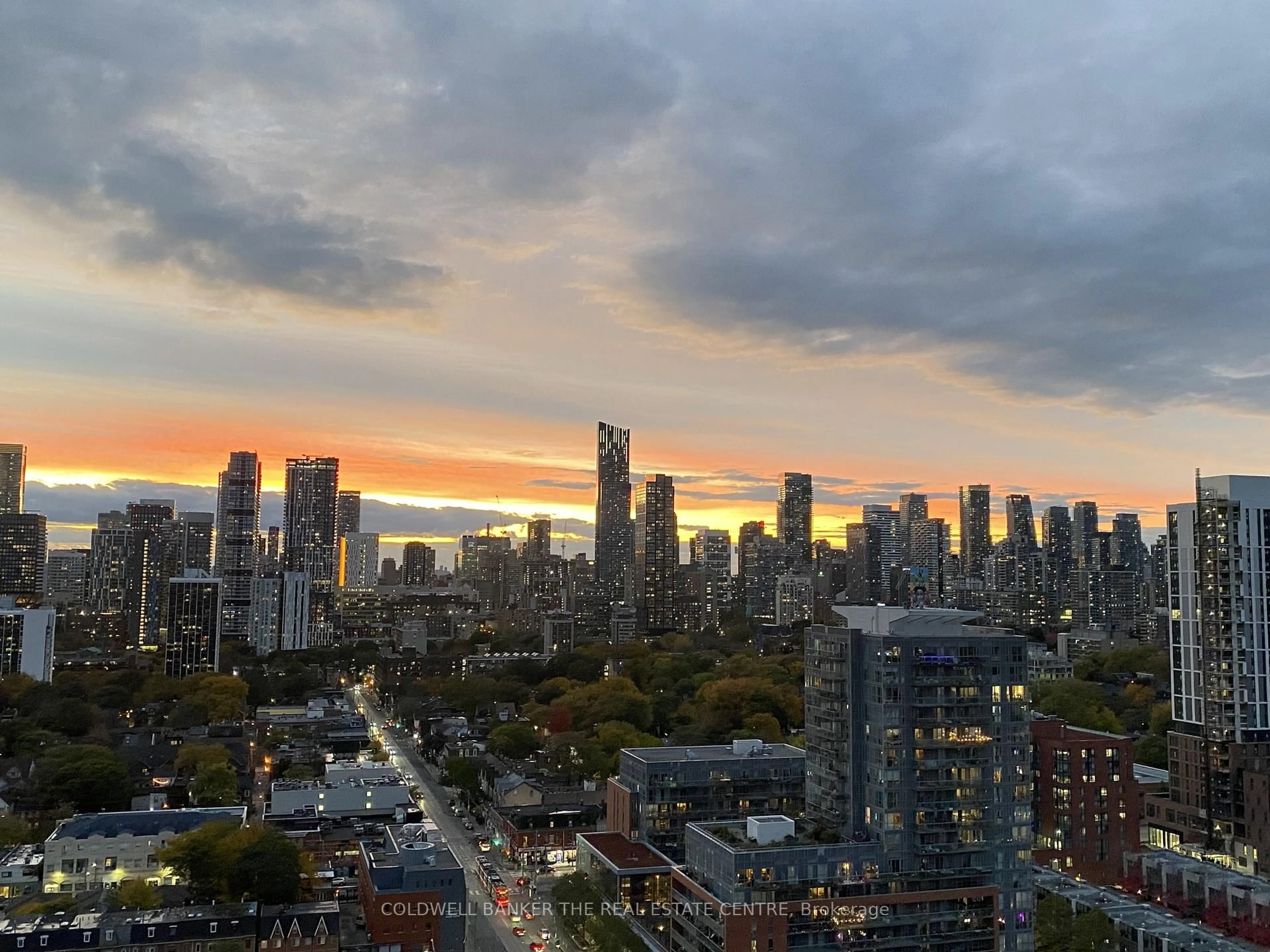 A pic of a room for 225 Sackville St #2205, Toronto Ontario M5A 0B9