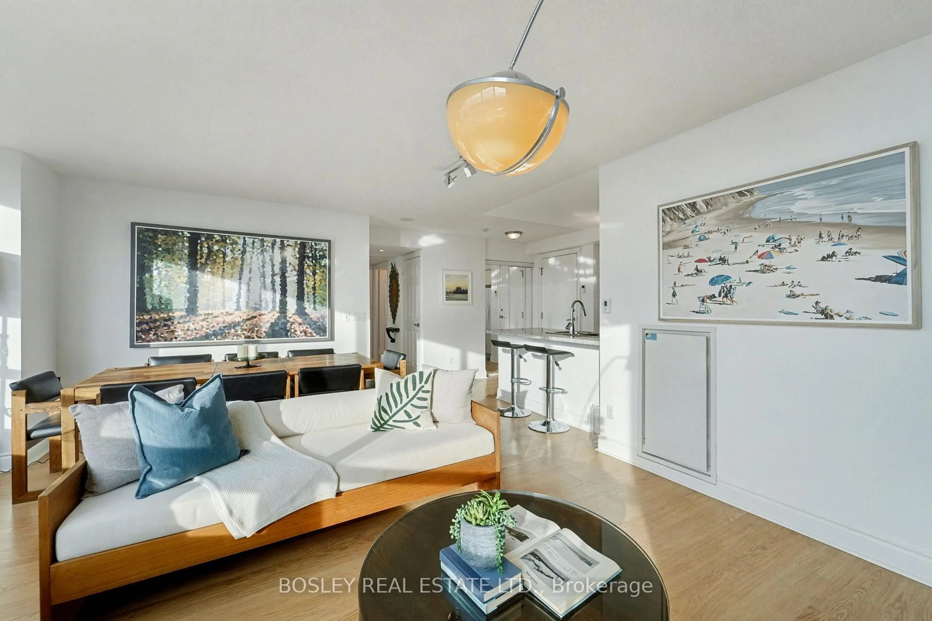 Living room with furniture, unknown for 15 Greenview Ave #3006, Toronto Ontario M2M 4M7