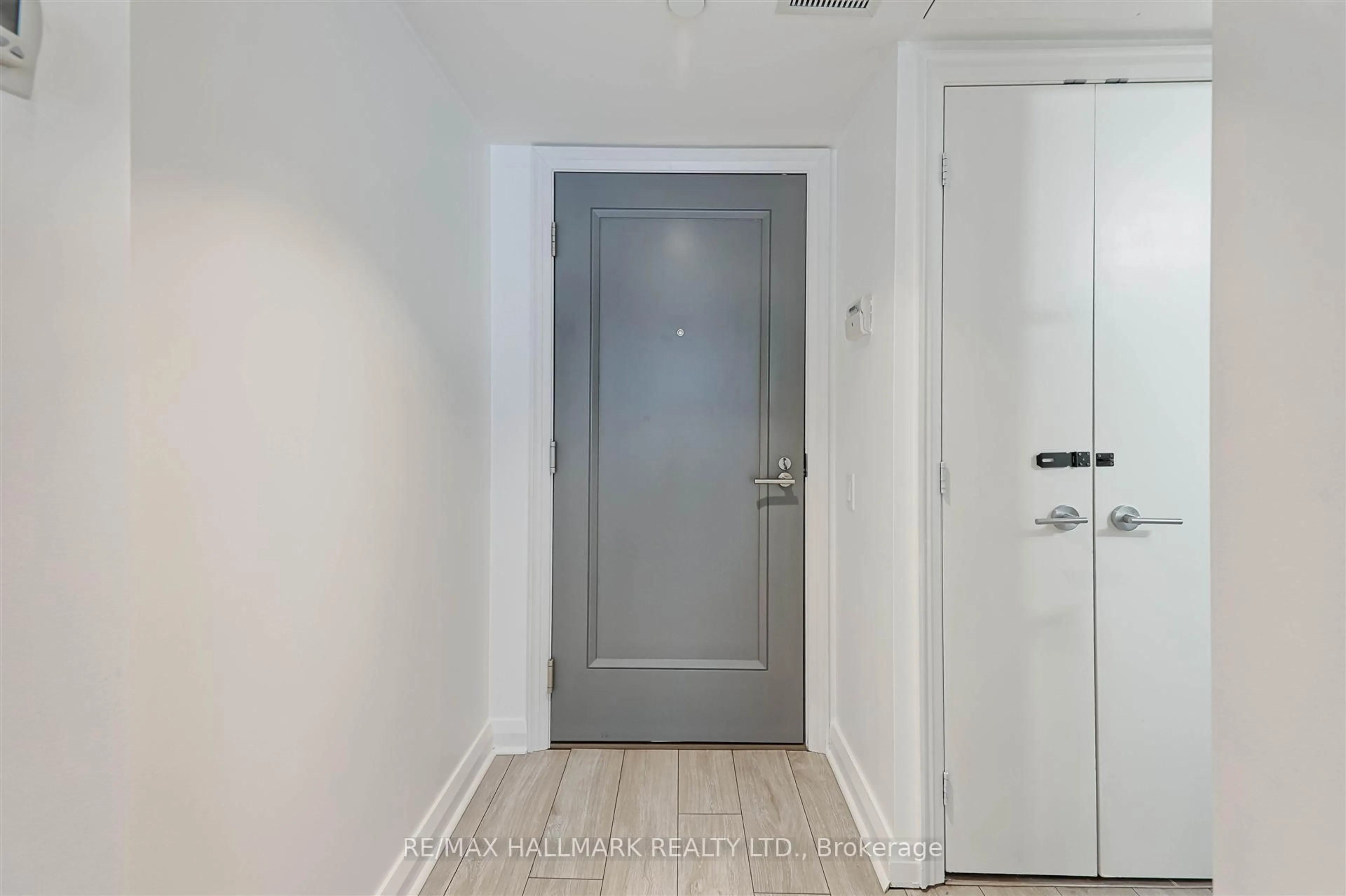 Unknown for 155 Yorkville Ave #1412, Toronto Ontario M5R 0B4