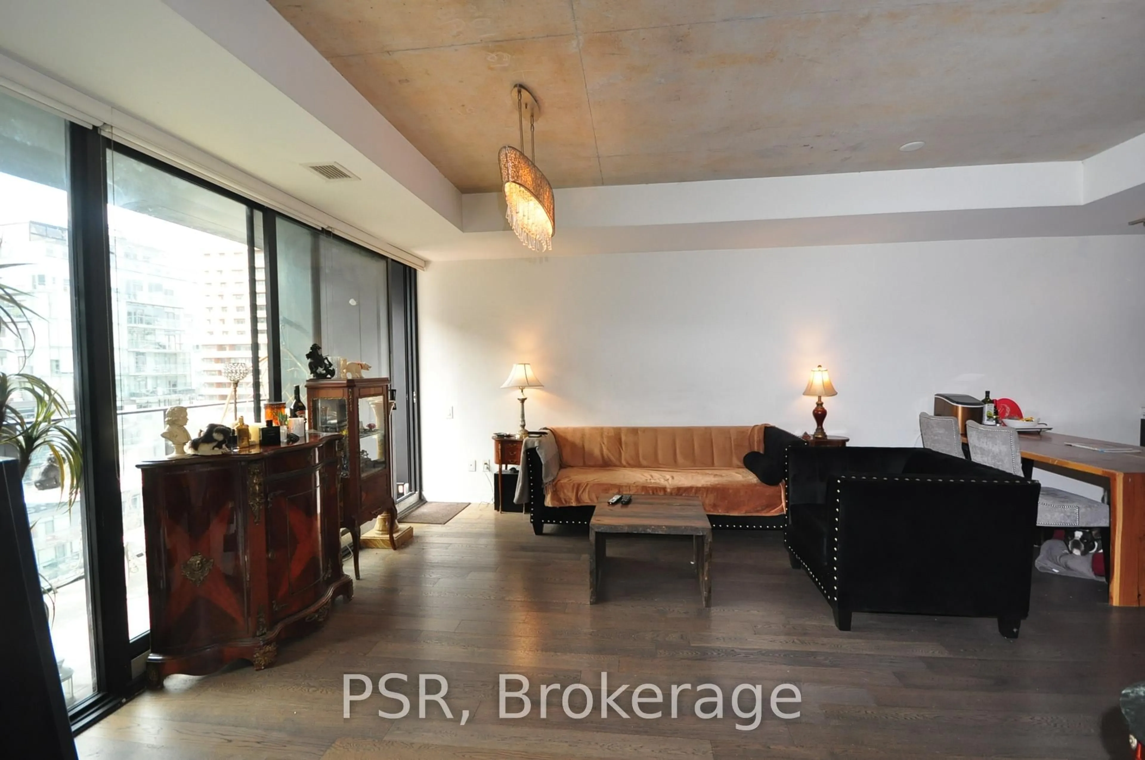 Lobby for 629 King St #1009, Toronto Ontario M5V 0G9