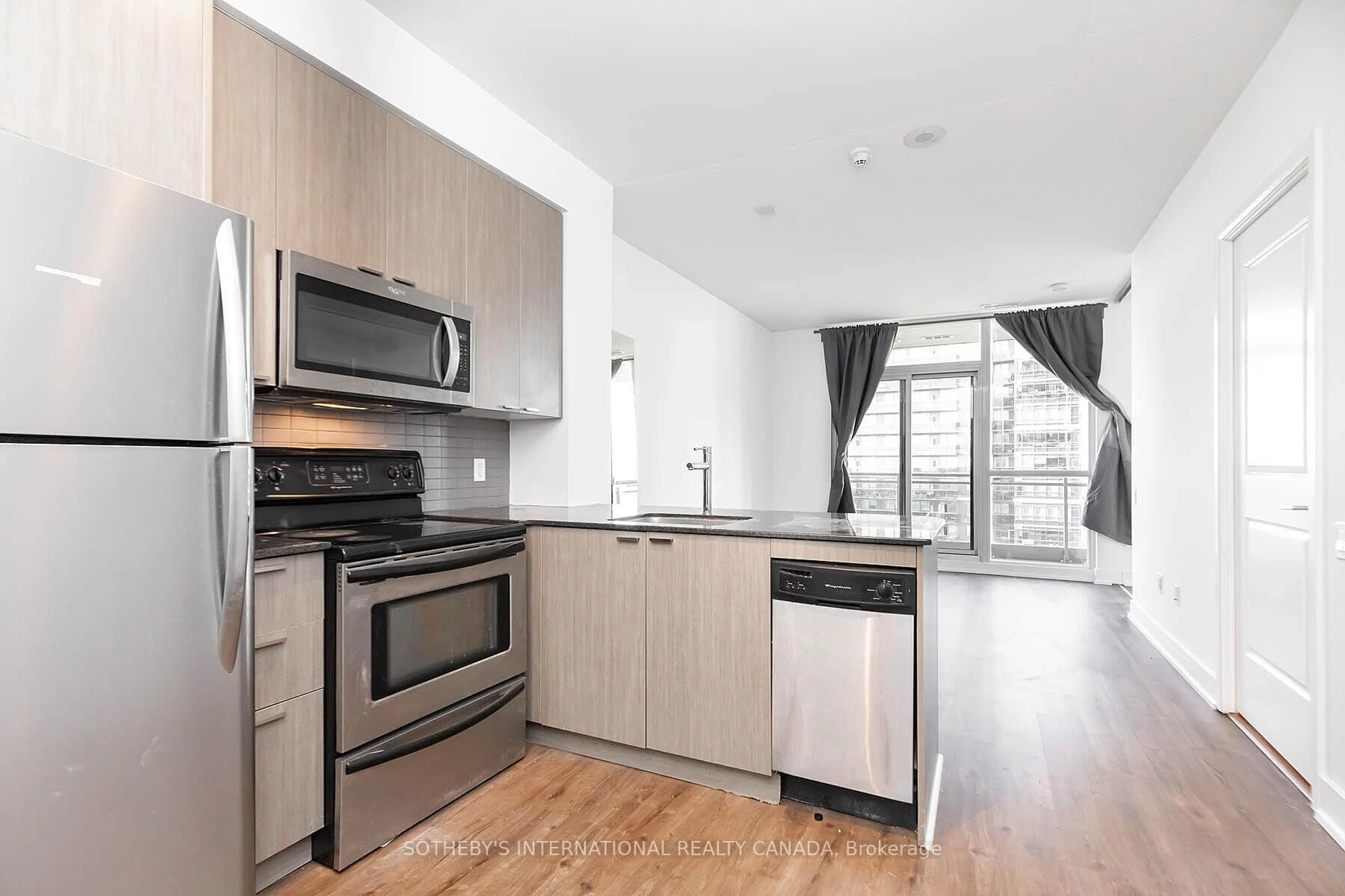 Standard kitchen, unknown for 23 Sheppard Ave #2612, Toronto Ontario M2N 0C8