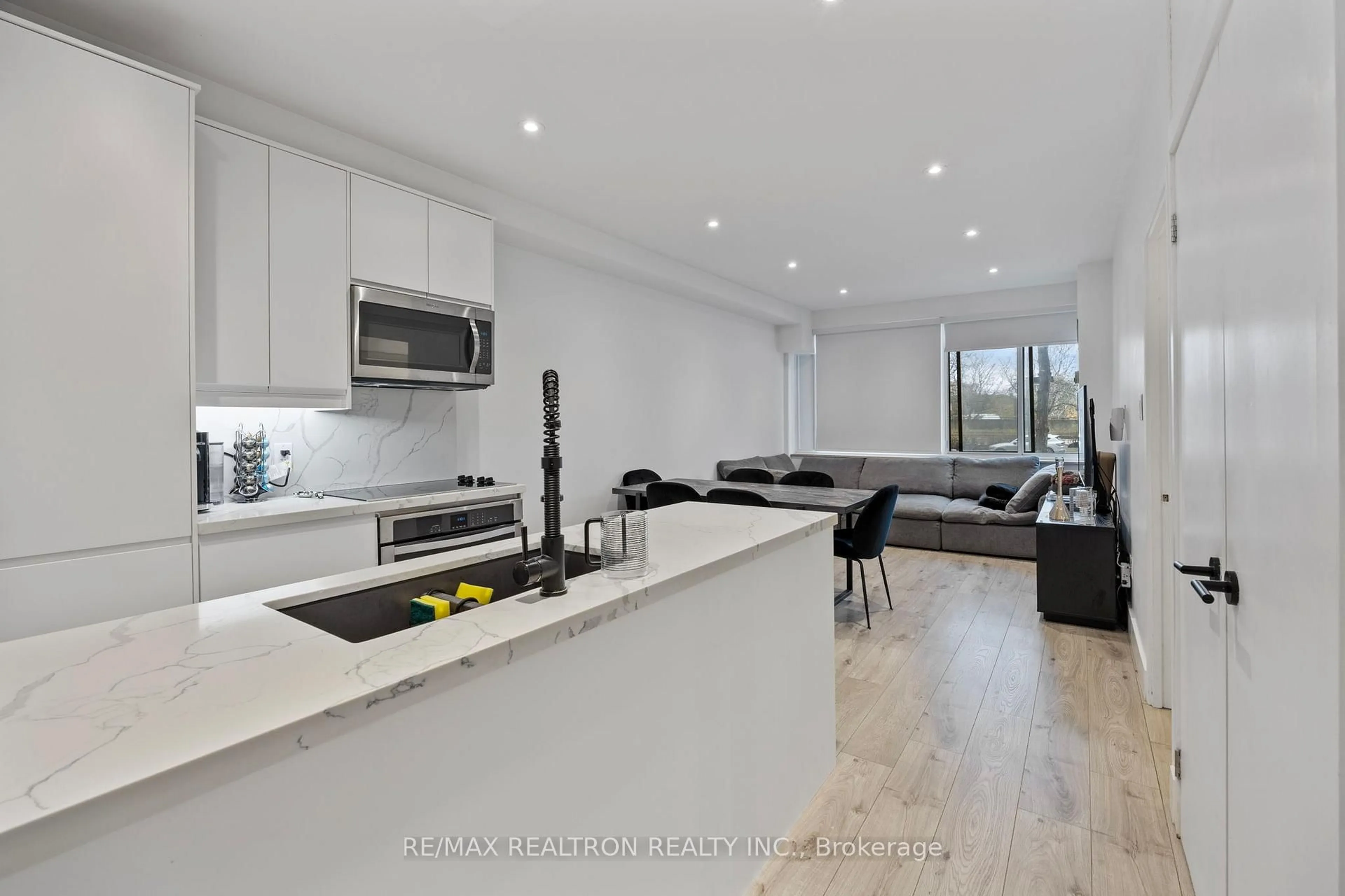 Open concept kitchen, unknown for 3000 Bathurst St #110, Toronto Ontario M6B 3B4