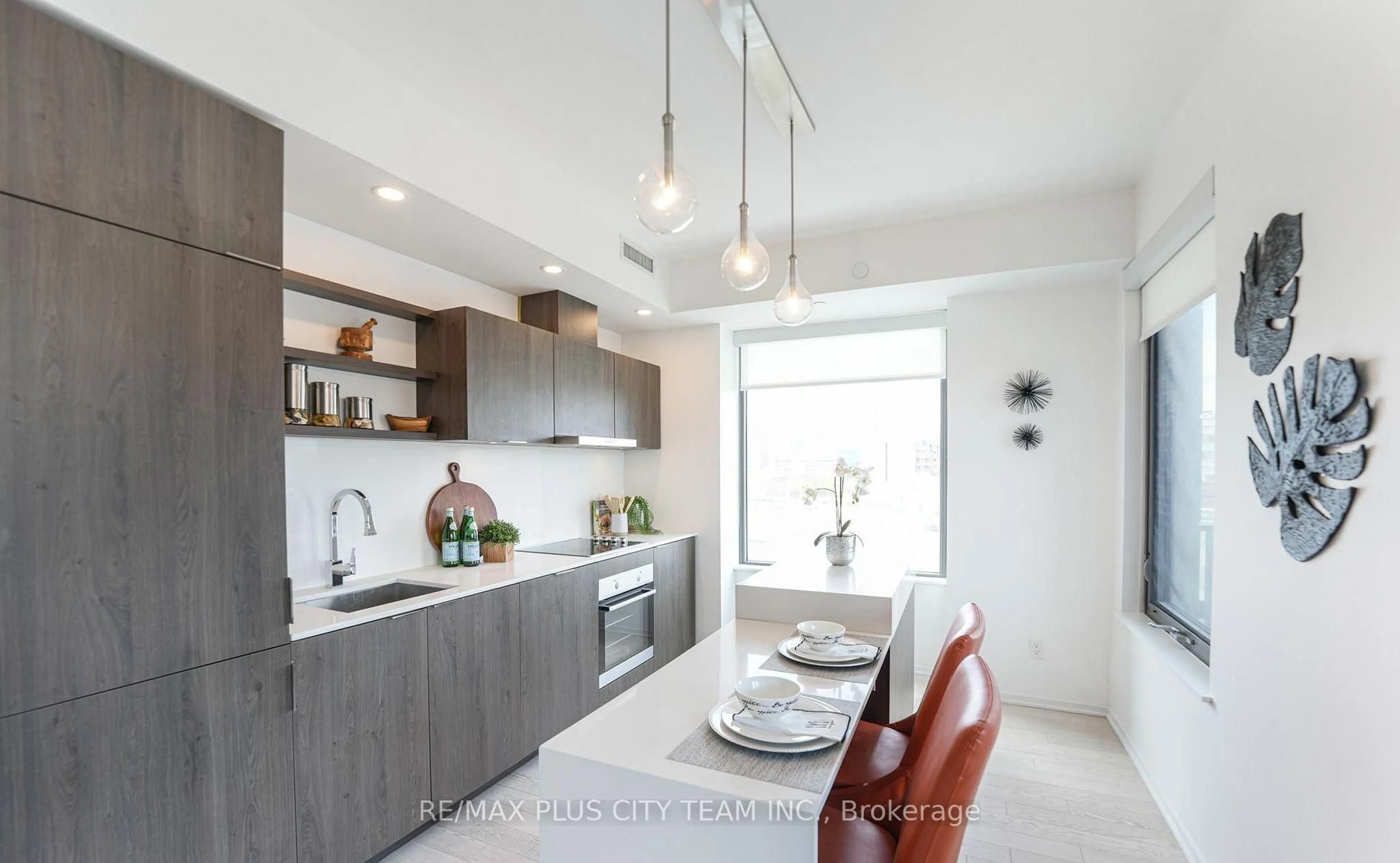 Contemporary kitchen, ceramic/tile floor for 12 Bonnycastle St #504, Toronto Ontario M5A 0C8