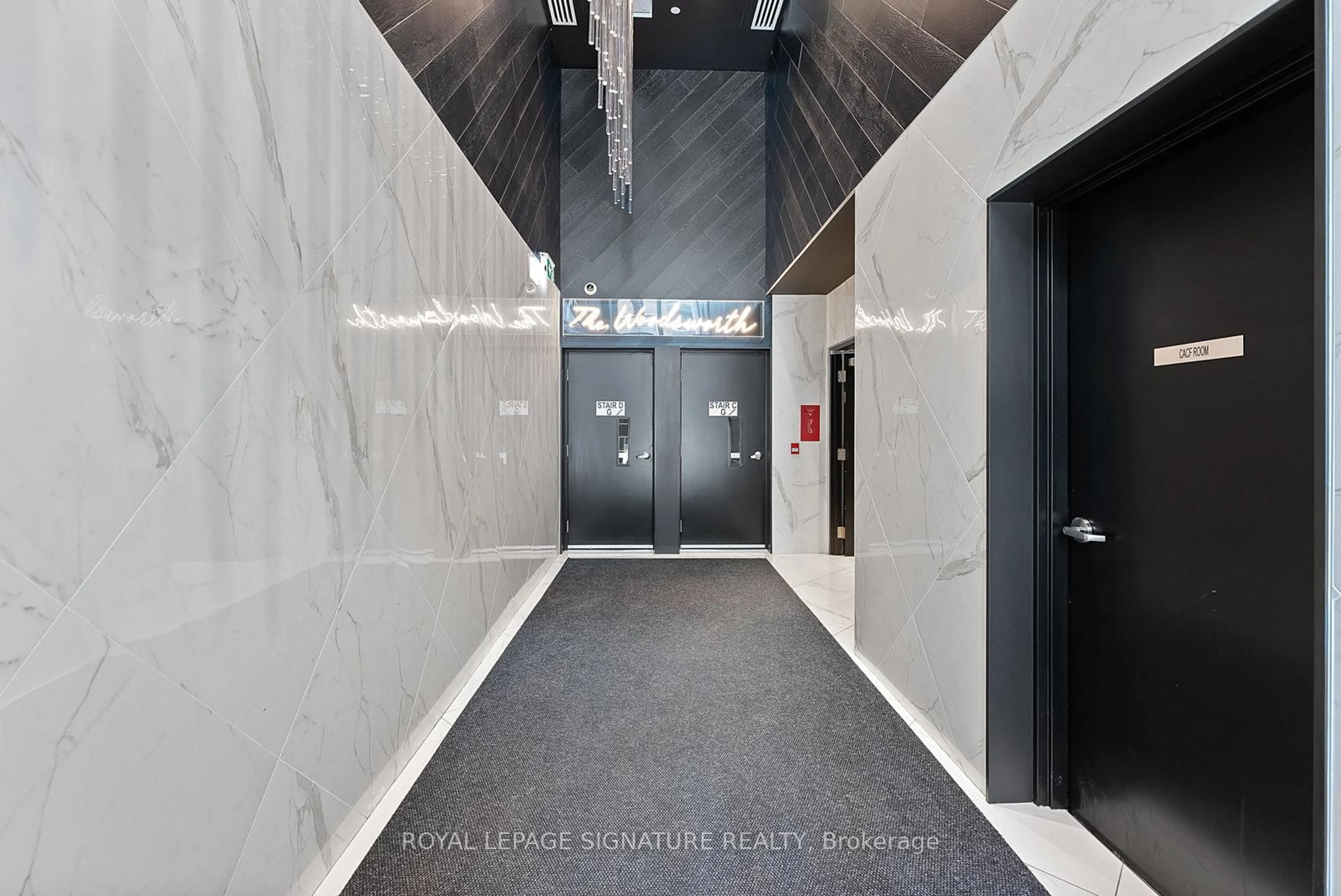 Indoor foyer for 458 Richmond St #1203, Toronto Ontario M5V 1Y1