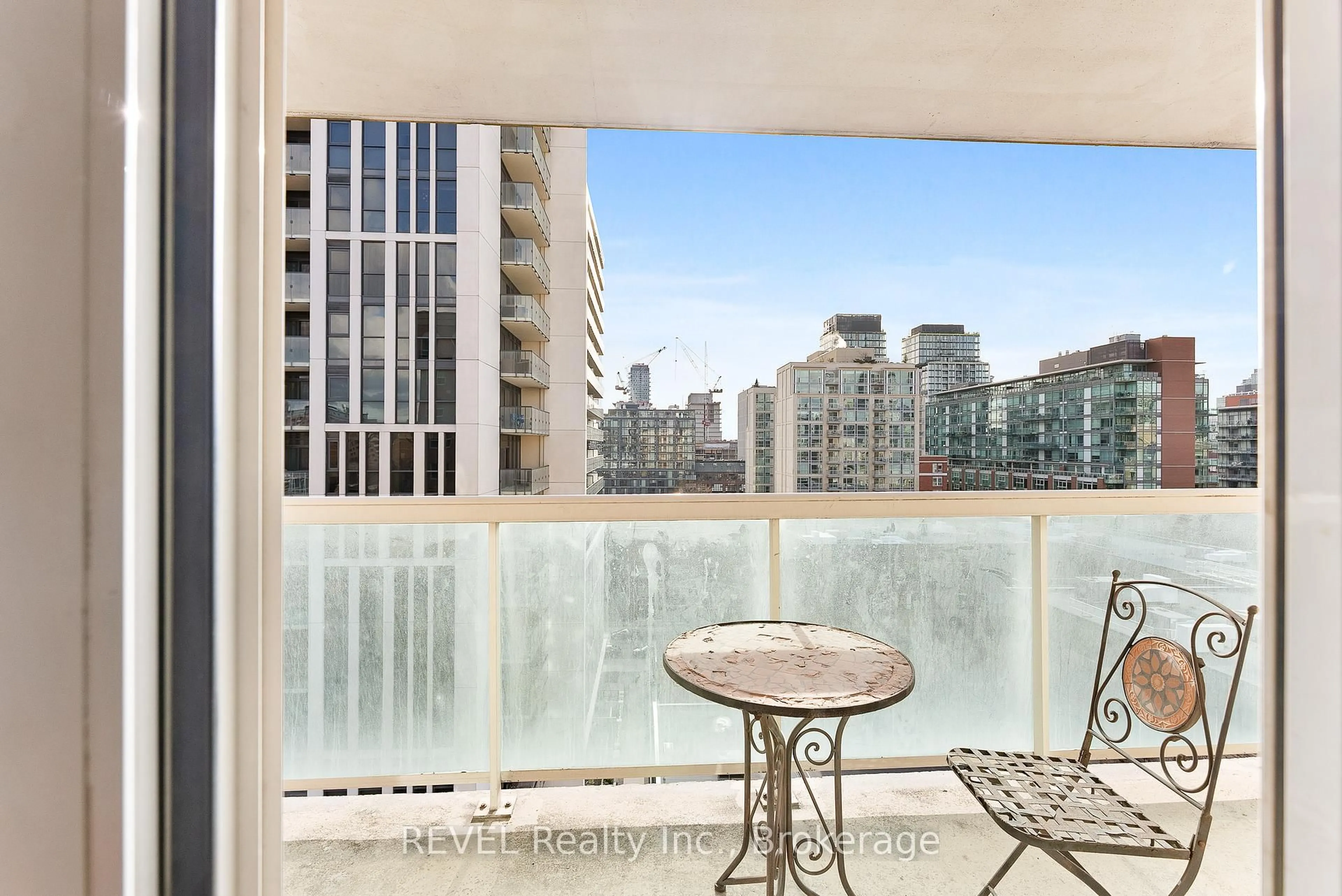 Balcony in the apartment, water/lake/river/ocean view for 323 Richmond St #1110, Toronto Ontario M5A 4R3