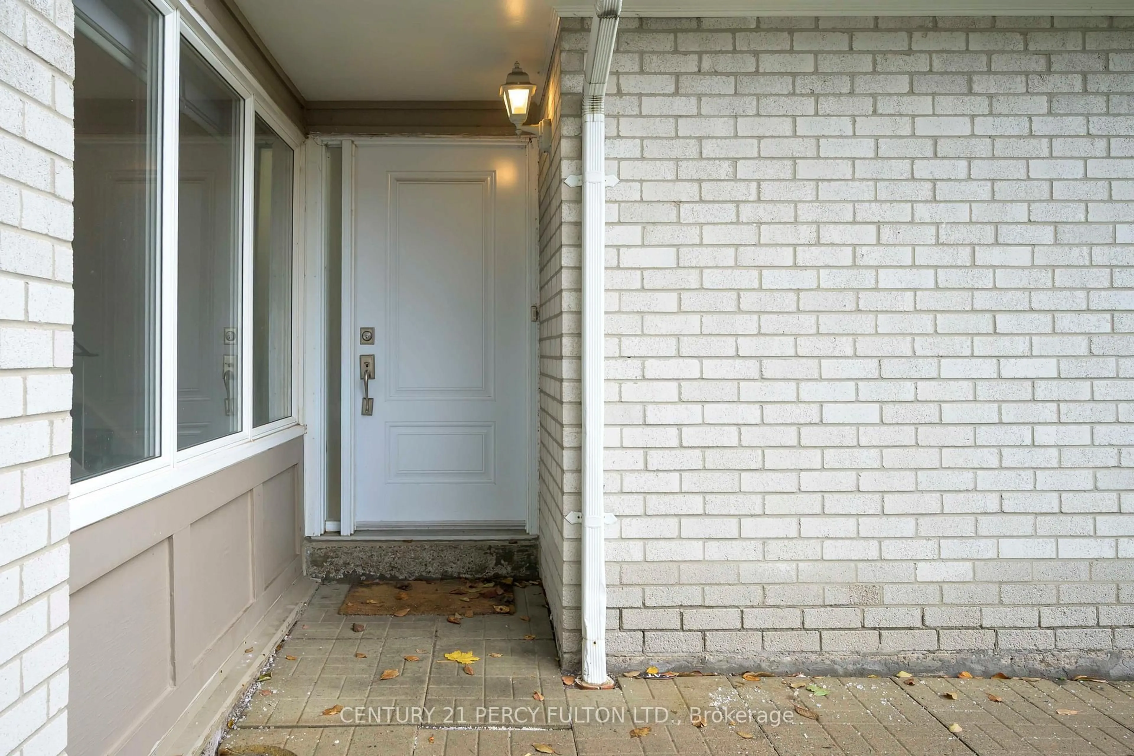 Indoor entryway for 94 Plum Tree Way #72, Toronto Ontario M2R 3J2