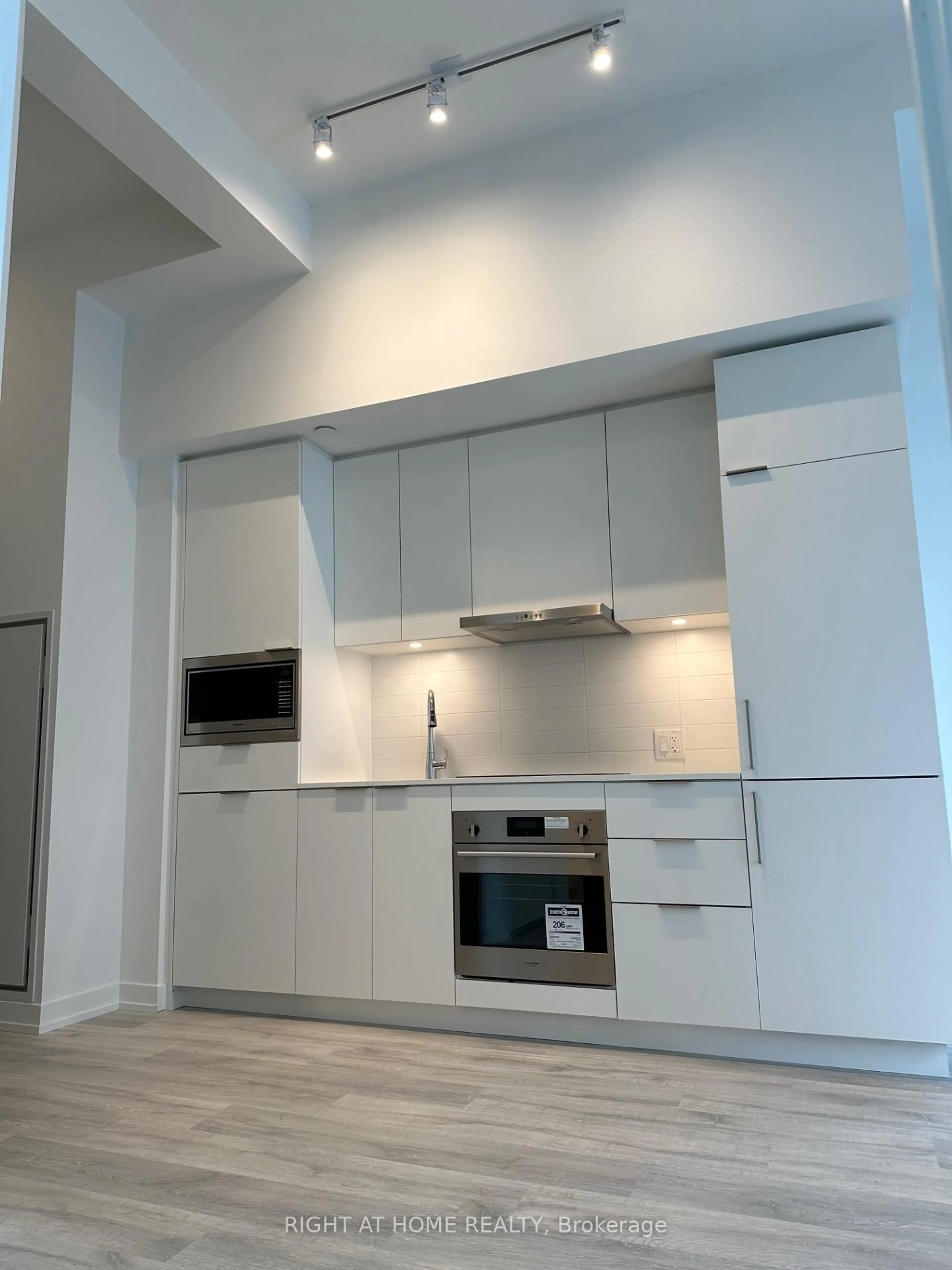 Unknown for 7 Golden Lion Hts #N908, Toronto Ontario M2M 0C1