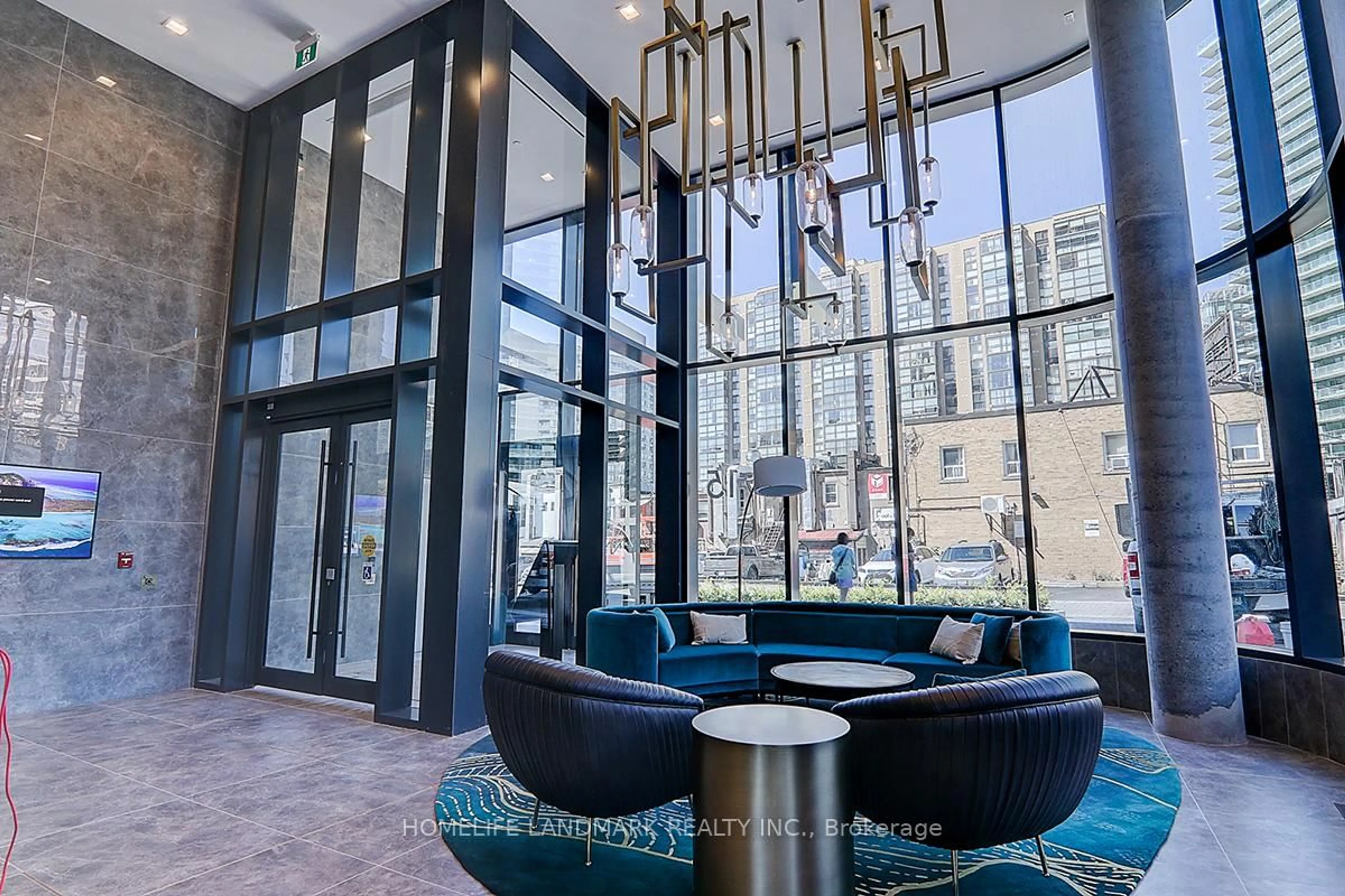 Indoor foyer for 15 HOLMES Ave #1107, Toronto Ontario M2N 0L4