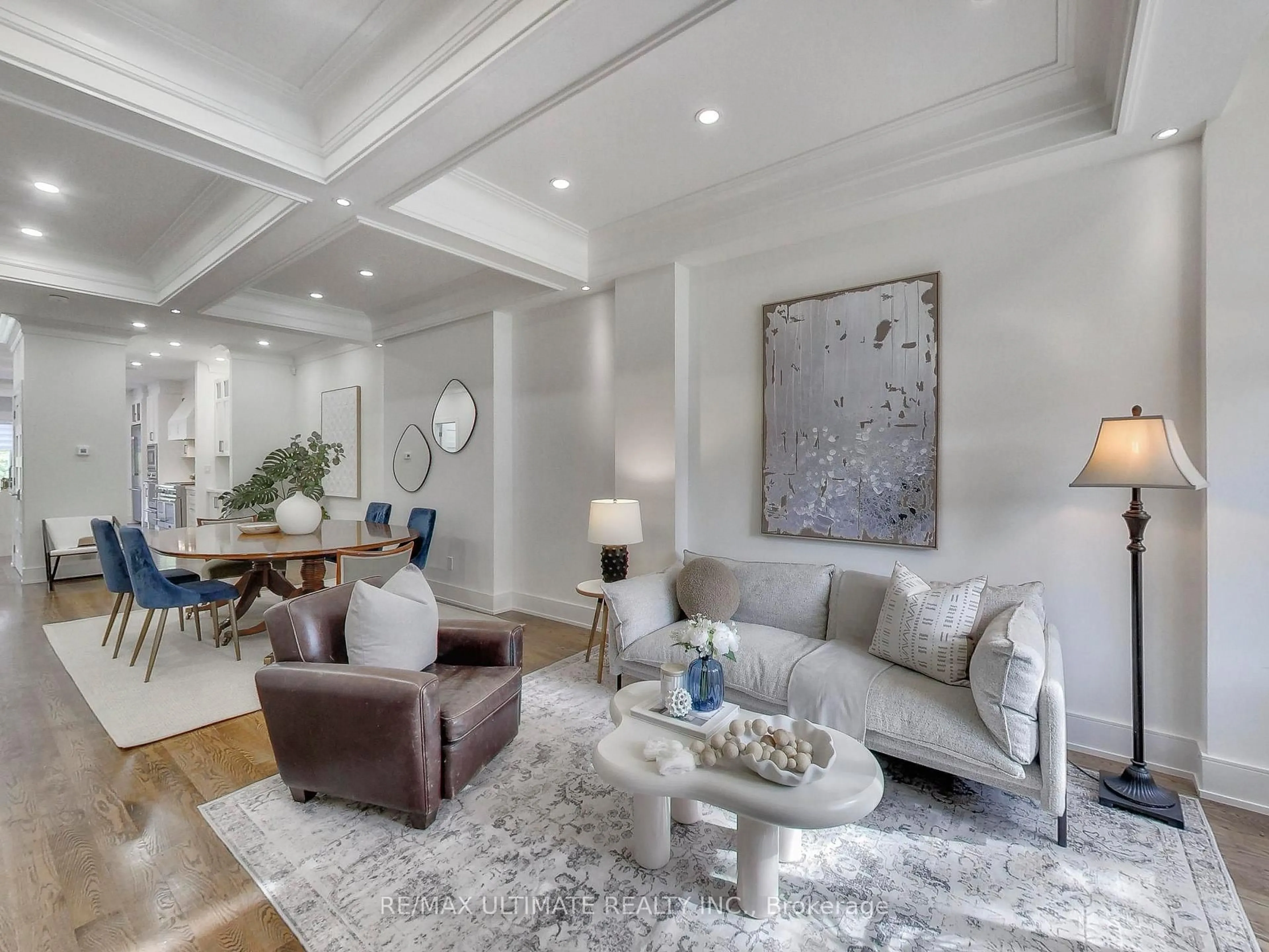 Living room with furniture, unknown for 35 Fleming Cres, Toronto Ontario M4G 2A9