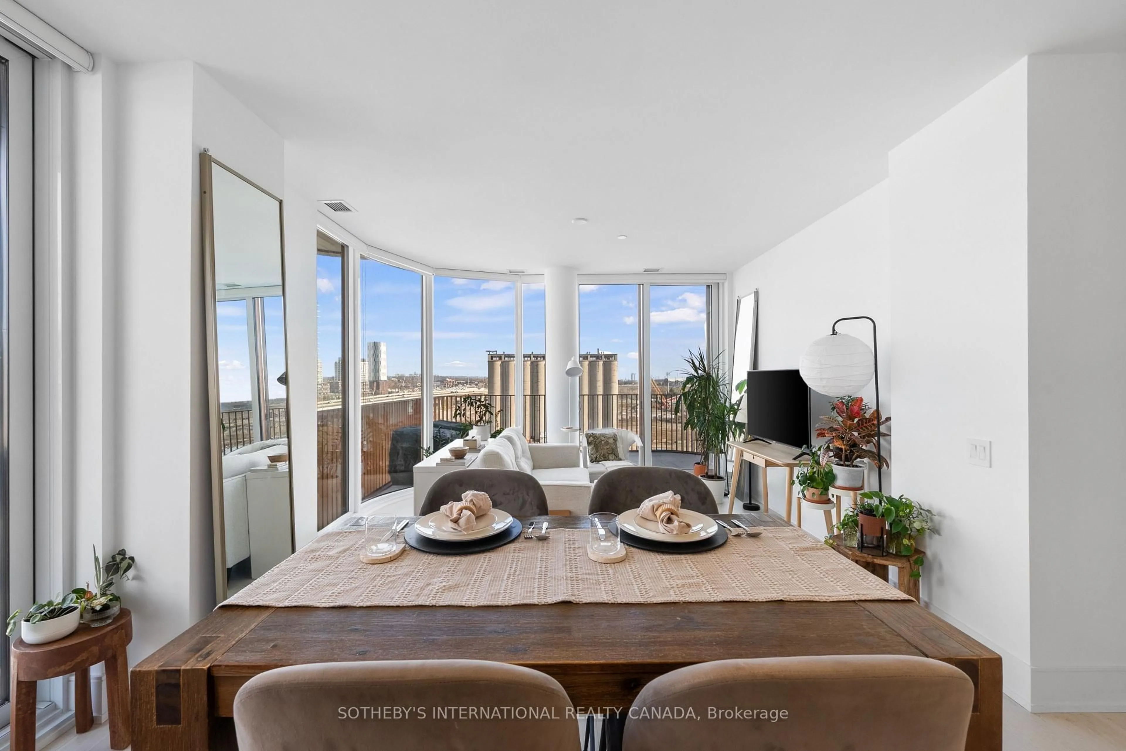 Dining room, unknown for 155 Merchants' Wharf #831, Toronto Ontario M5A 0Y4