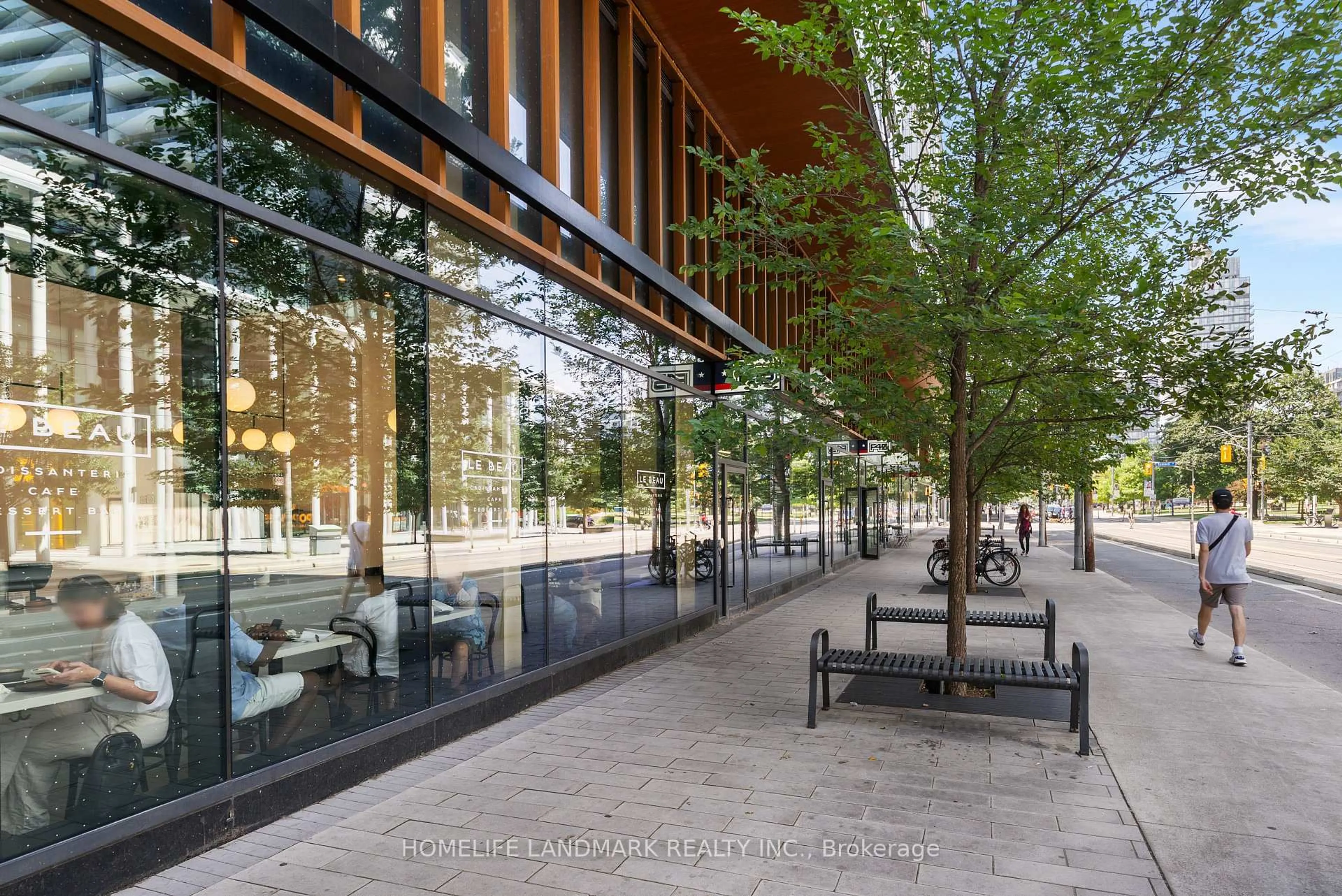 Patio, street for 20 TUBMAN Ave #1507, Toronto Ontario M5A 0M8