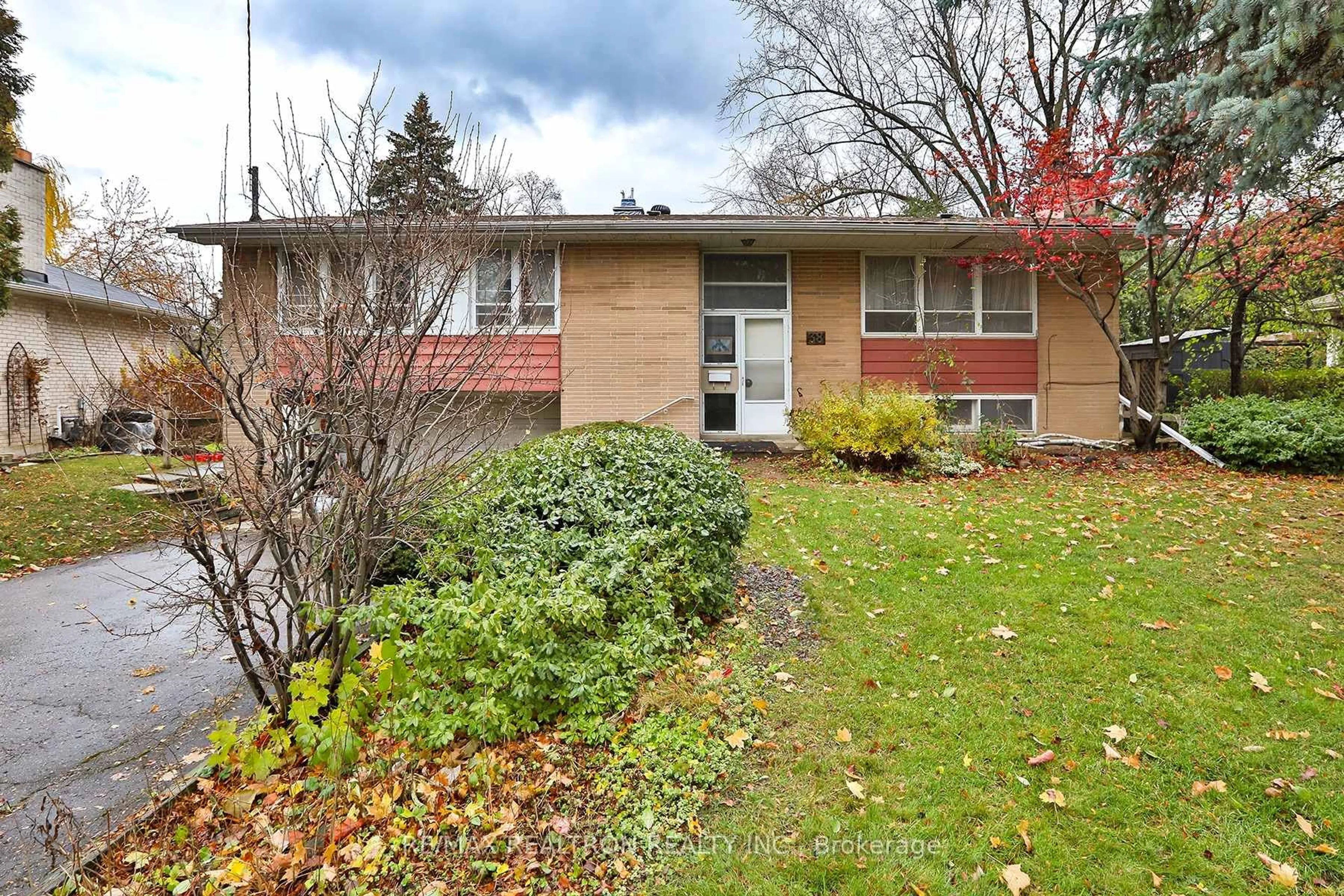 Home with brick exterior material, street for 38 Flaremore Cres, Toronto Ontario M2K 1V1