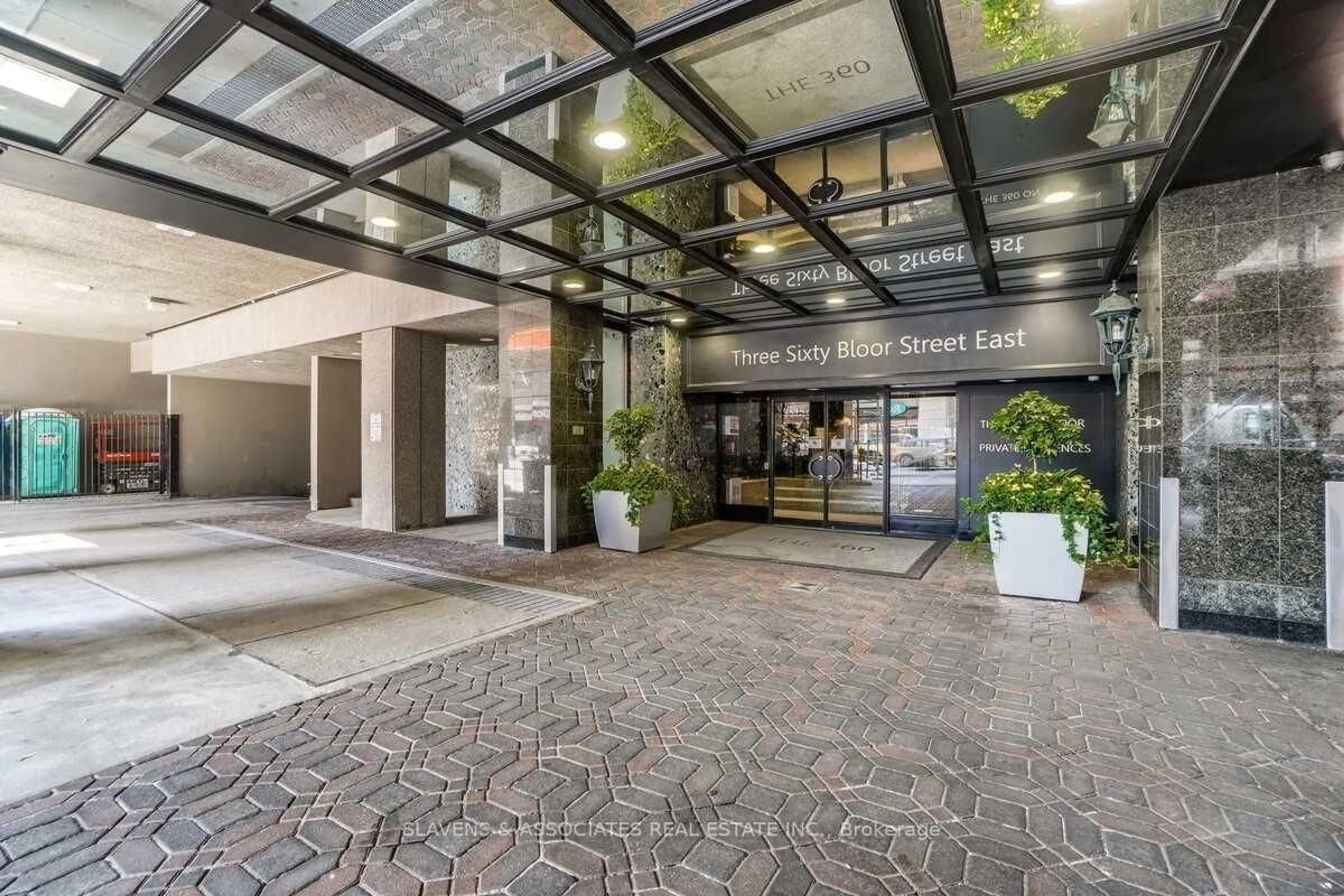 Unknown for 360 Bloor St #1213, Toronto Ontario M4W 3M3